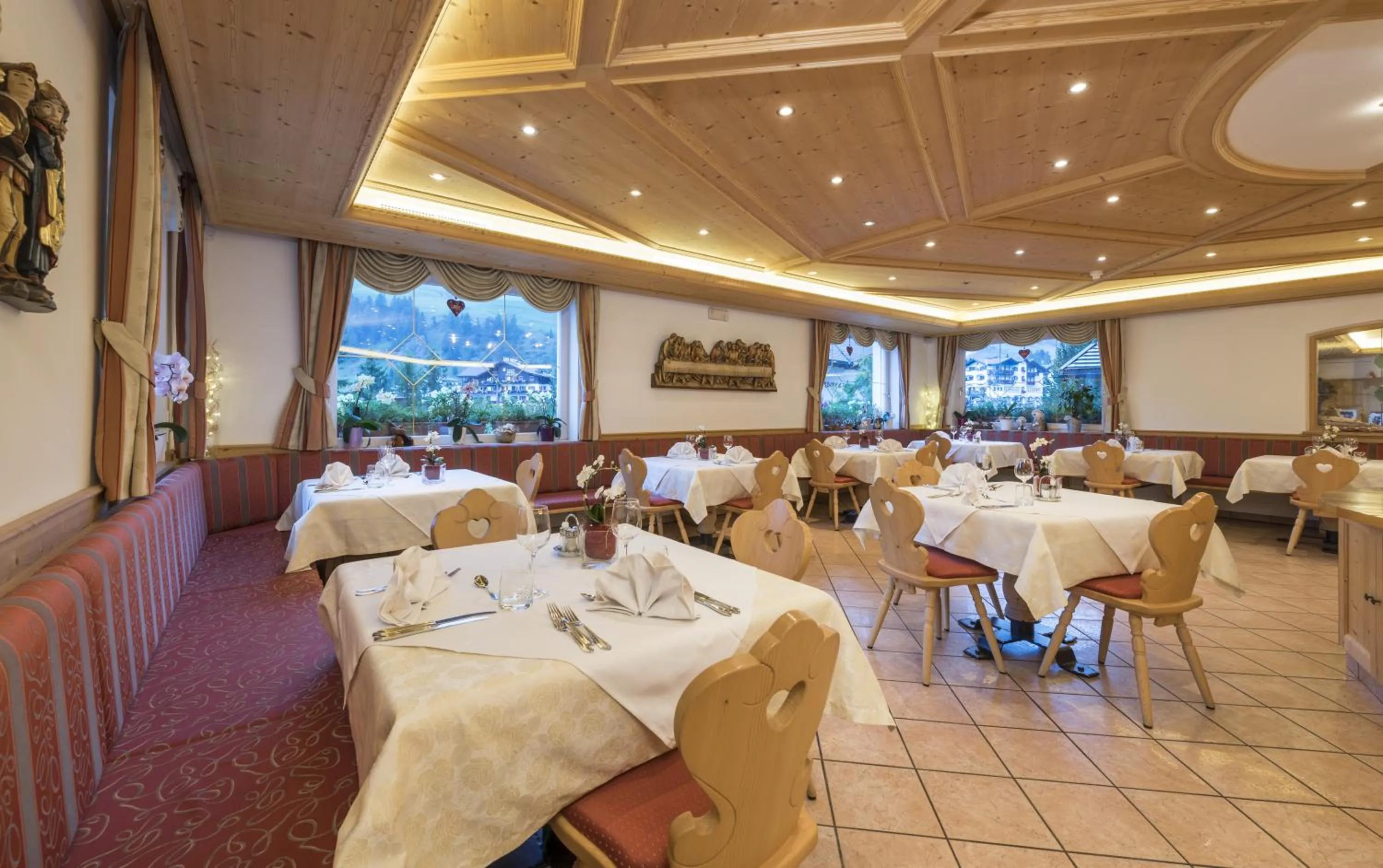 Restaurant/places to eat in Hotel La Pineta