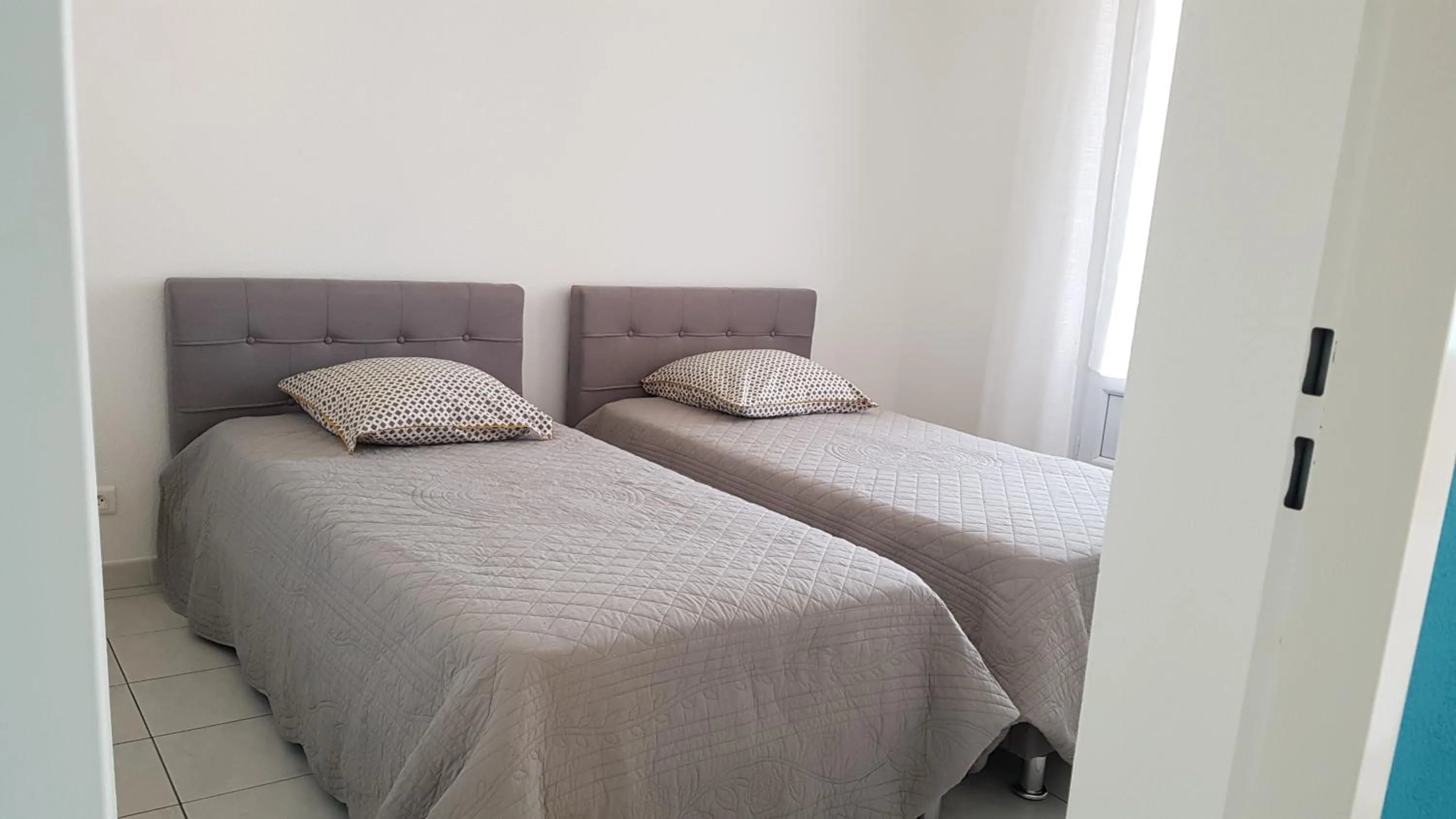 Bed in Appartement 2 terrasses face mer de 100m2