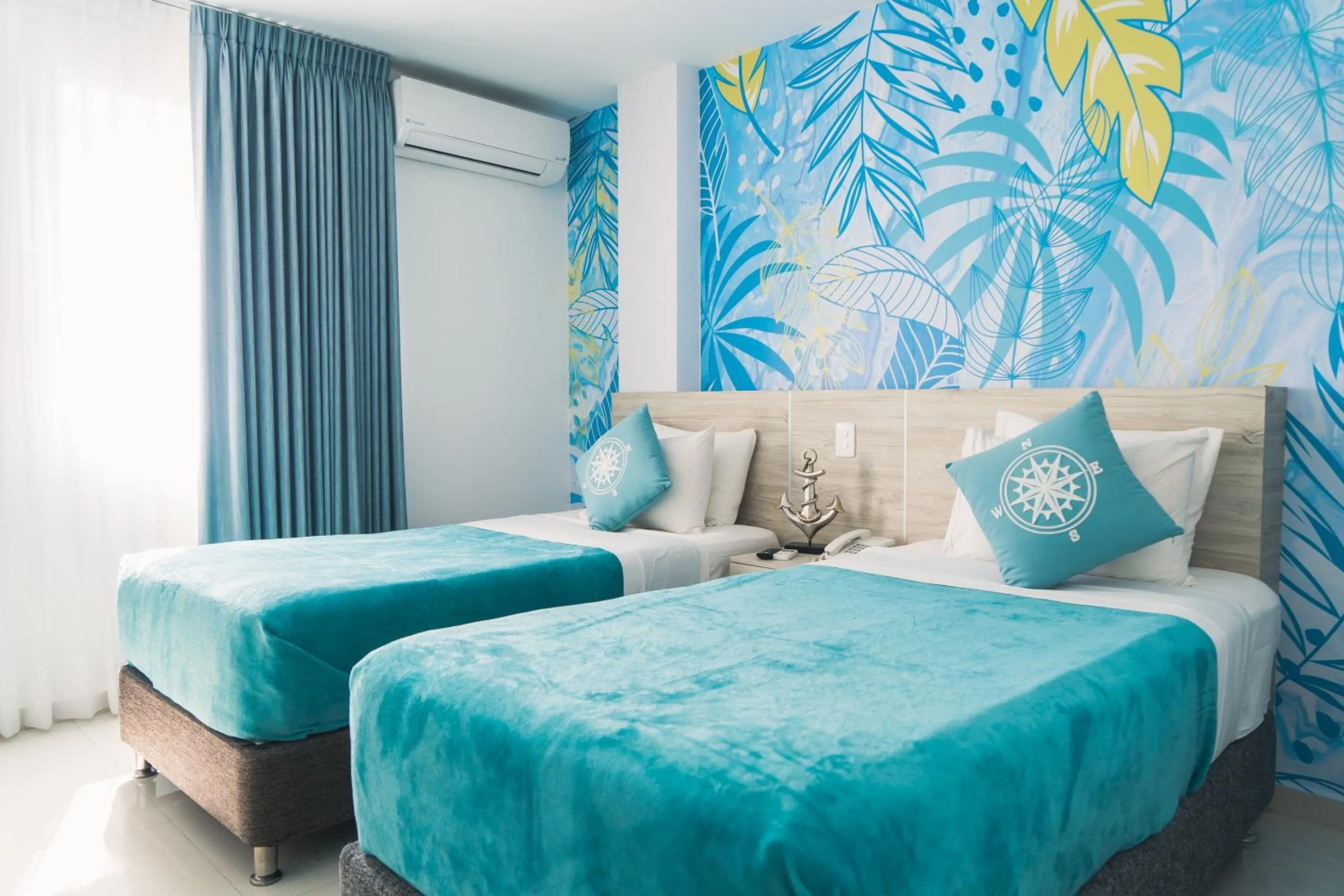 Bedroom, Bed in Sea Colors Hotel