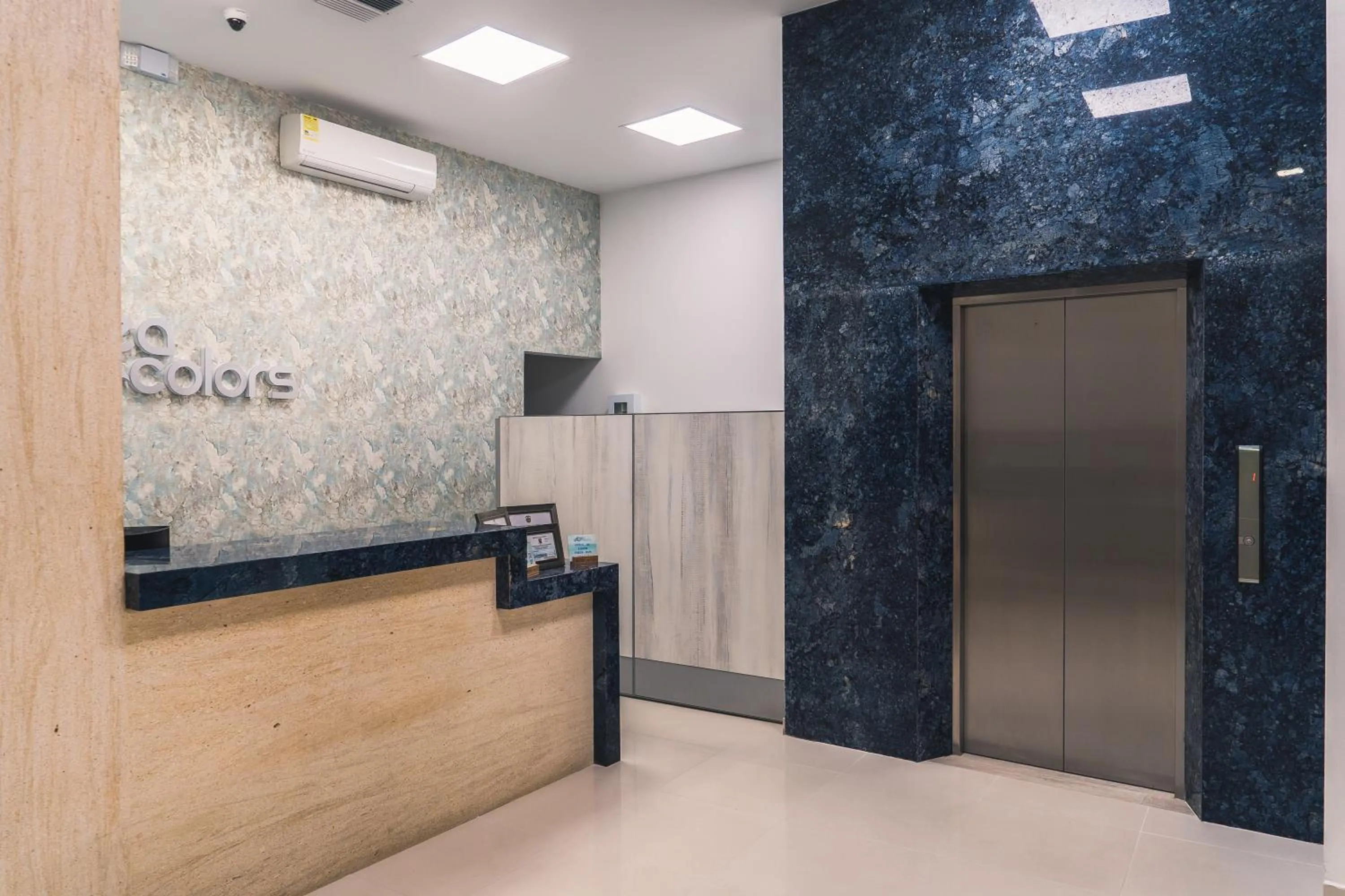 Lobby or reception in Sea Colors Hotel