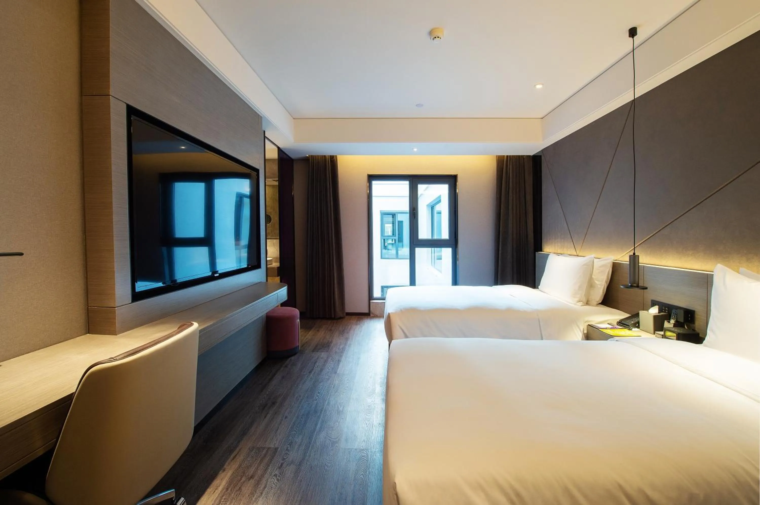 Photo of the whole room, Bed in Mercure Harbin Central Street Sophia Church