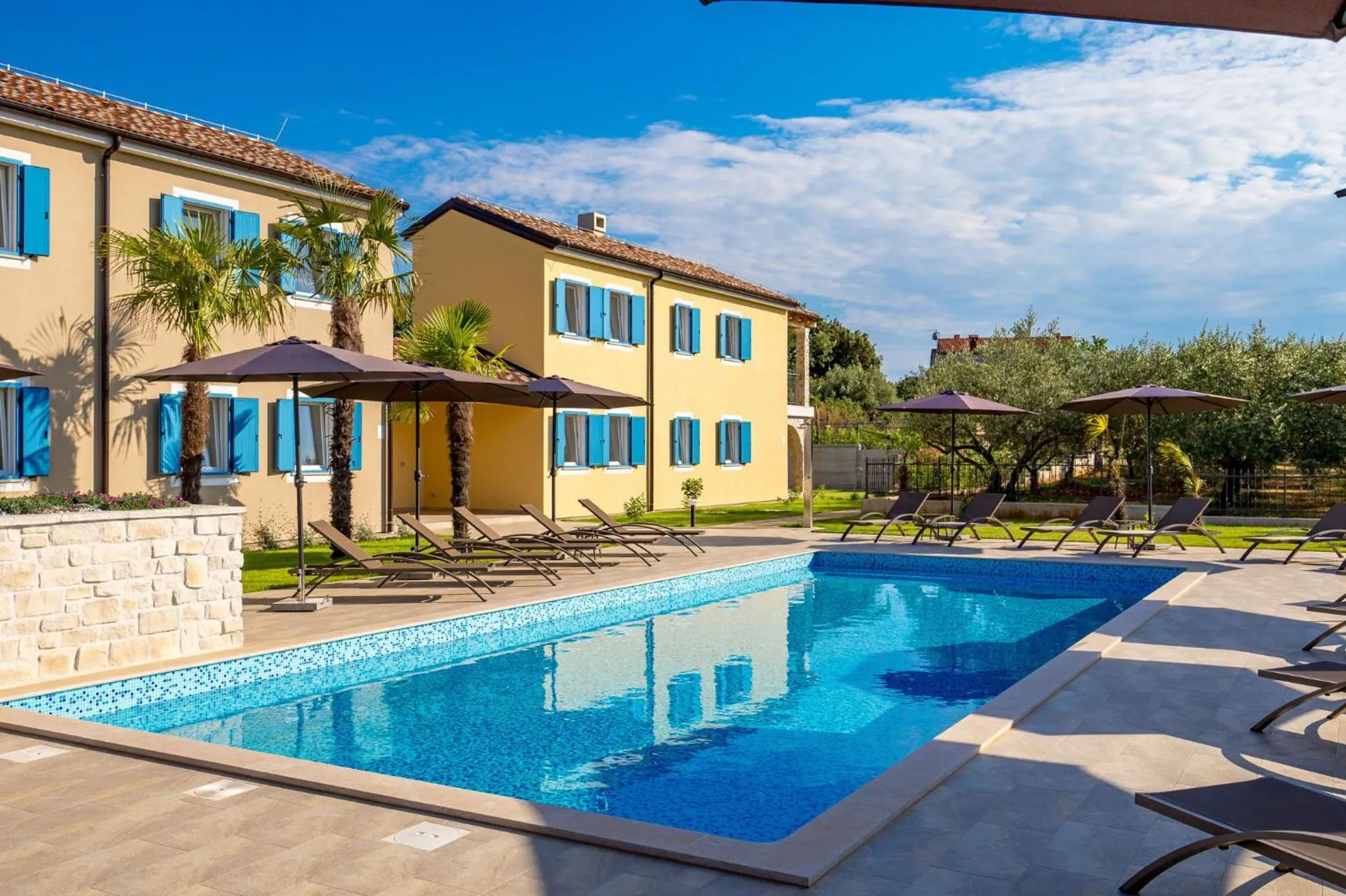 Comfort One-Bedroom Apartment with Balcony in Olea Residence