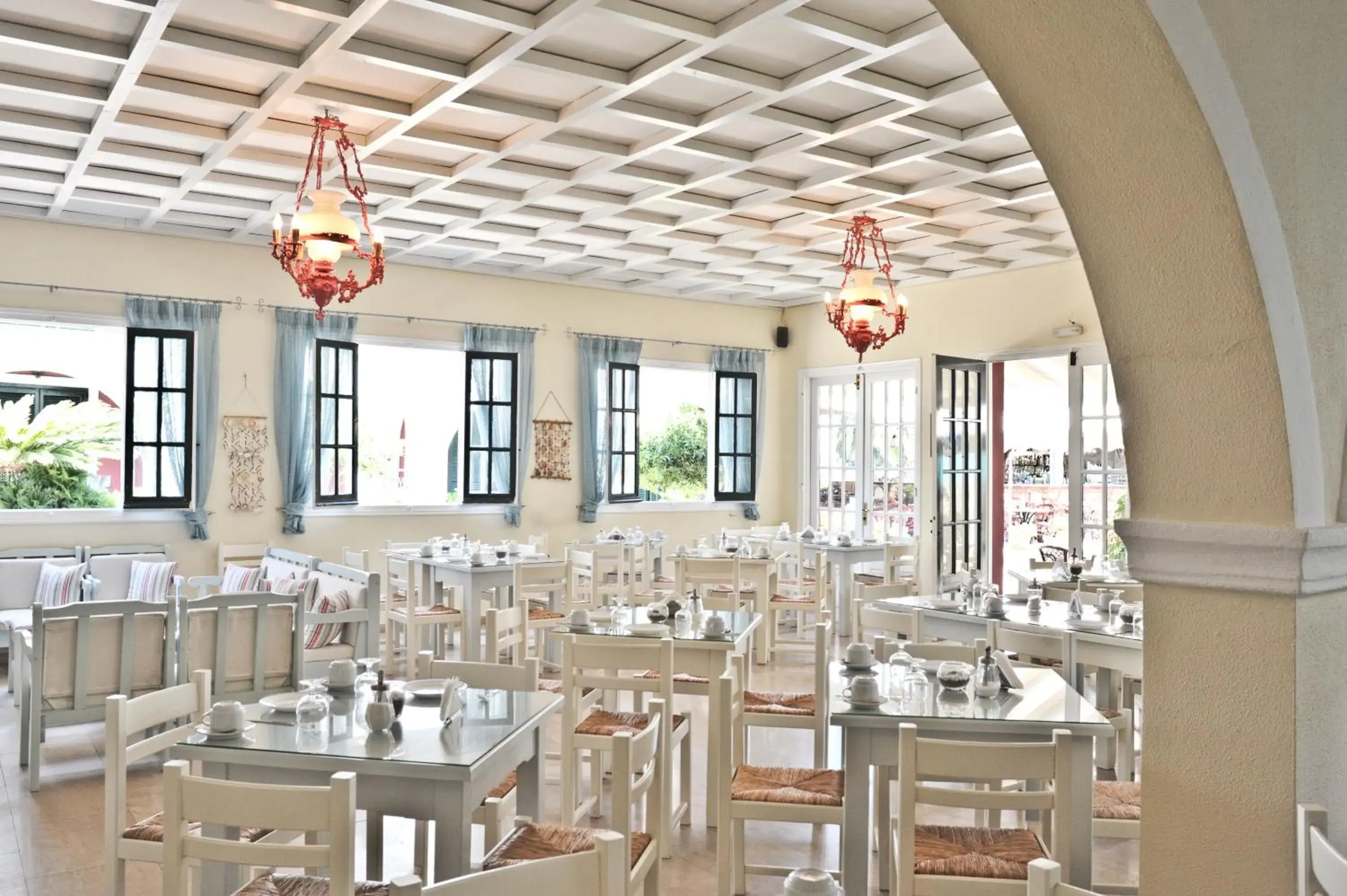 Restaurant/places to eat in Iliada Beach Hotel Restaurant/places to eat in Iliada Beach Hotel
