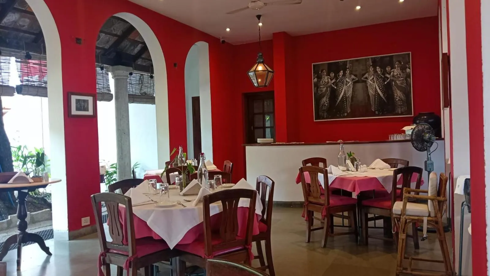 Restaurant/places to eat in Malabar House