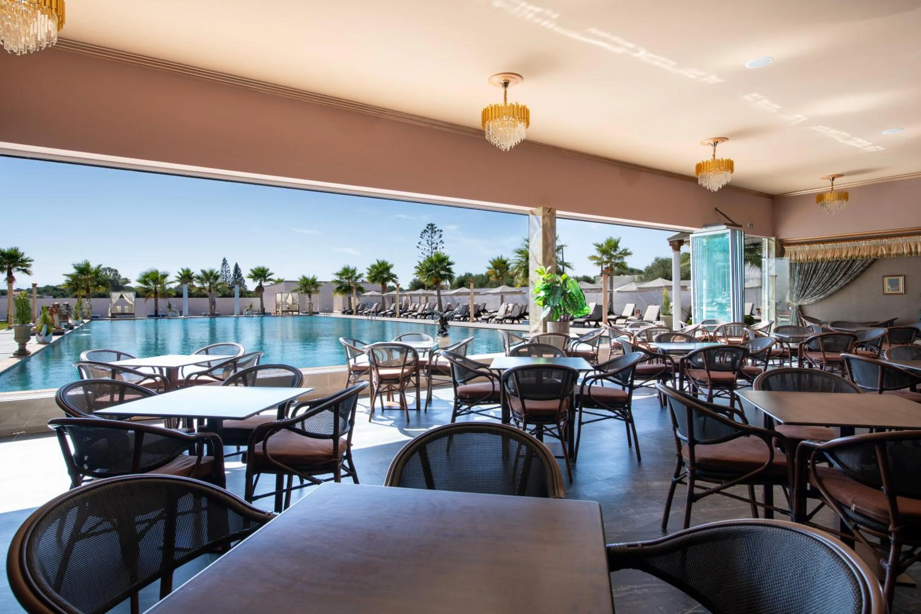 Property building in Paradice Hotel Luxury Suites-Near zorbas Beach-FREE Breakfast