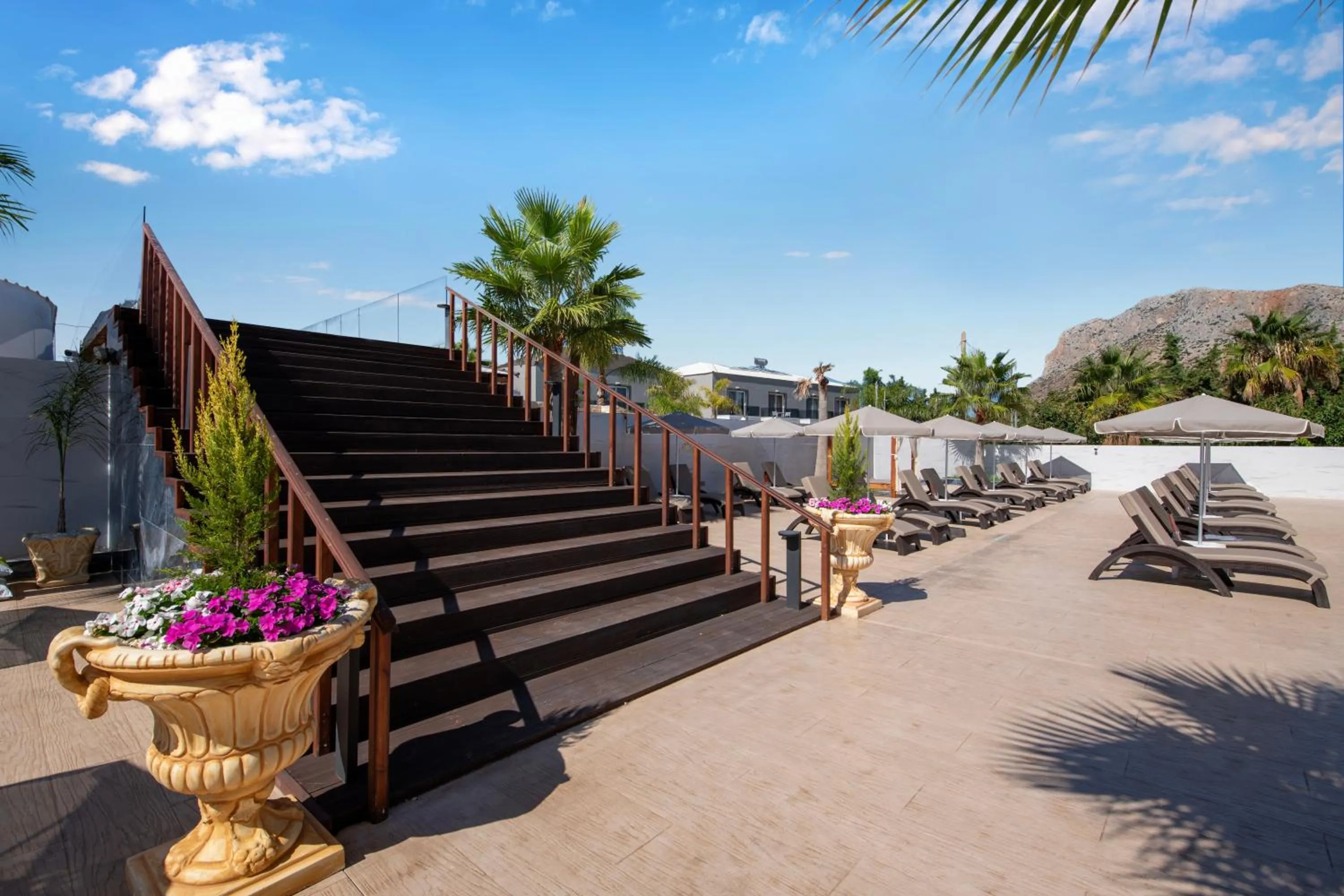 sunbed in Paradice Hotel Luxury Suites-Near zorbas Beach-FREE Breakfast