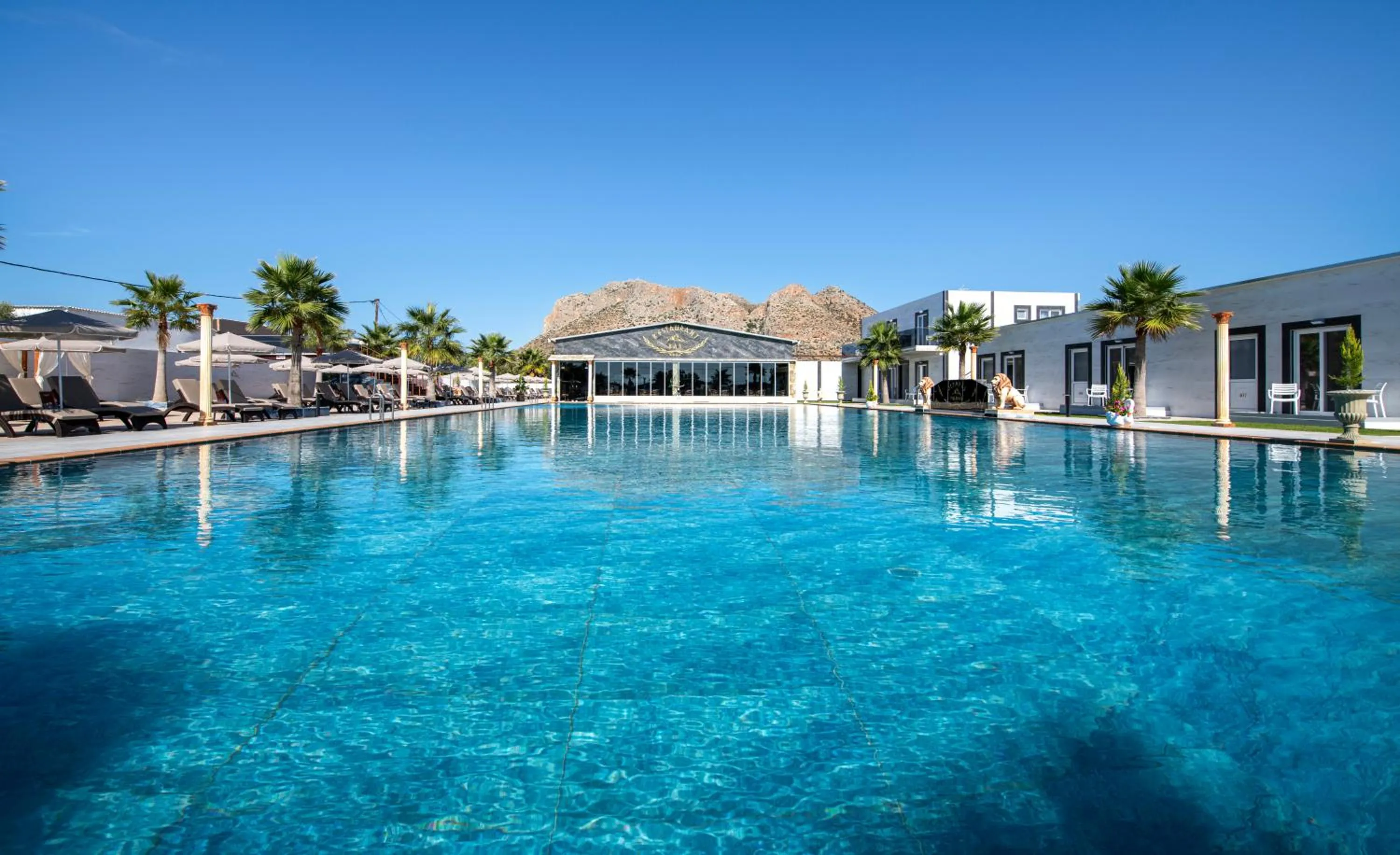 Pool view in Paradice Hotel Luxury Suites-Near zorbas Beach-FREE Breakfast