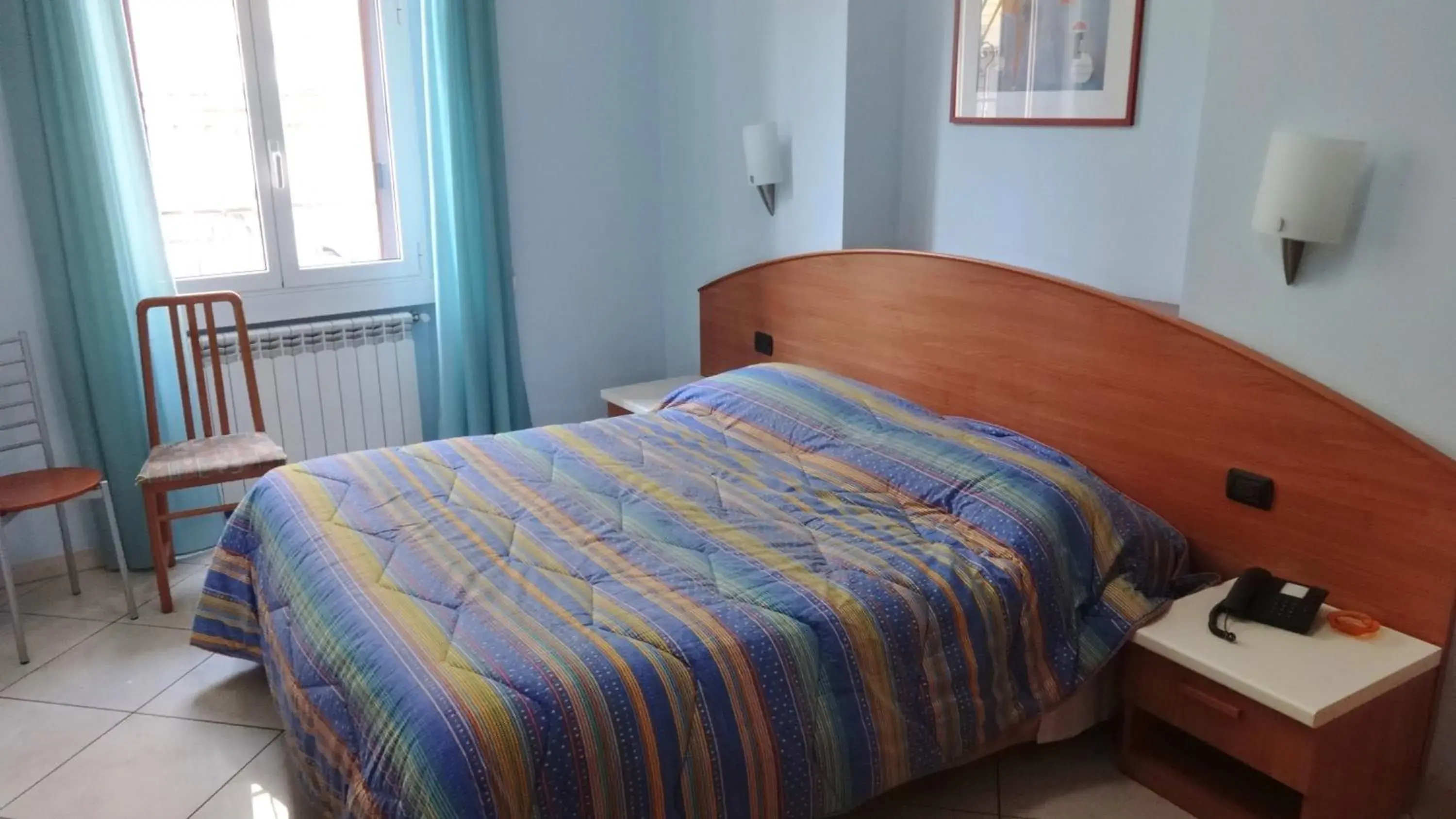 Photo of the whole room, Bed in Hotel2000 Photo of the whole room, Bed in Hotel2000