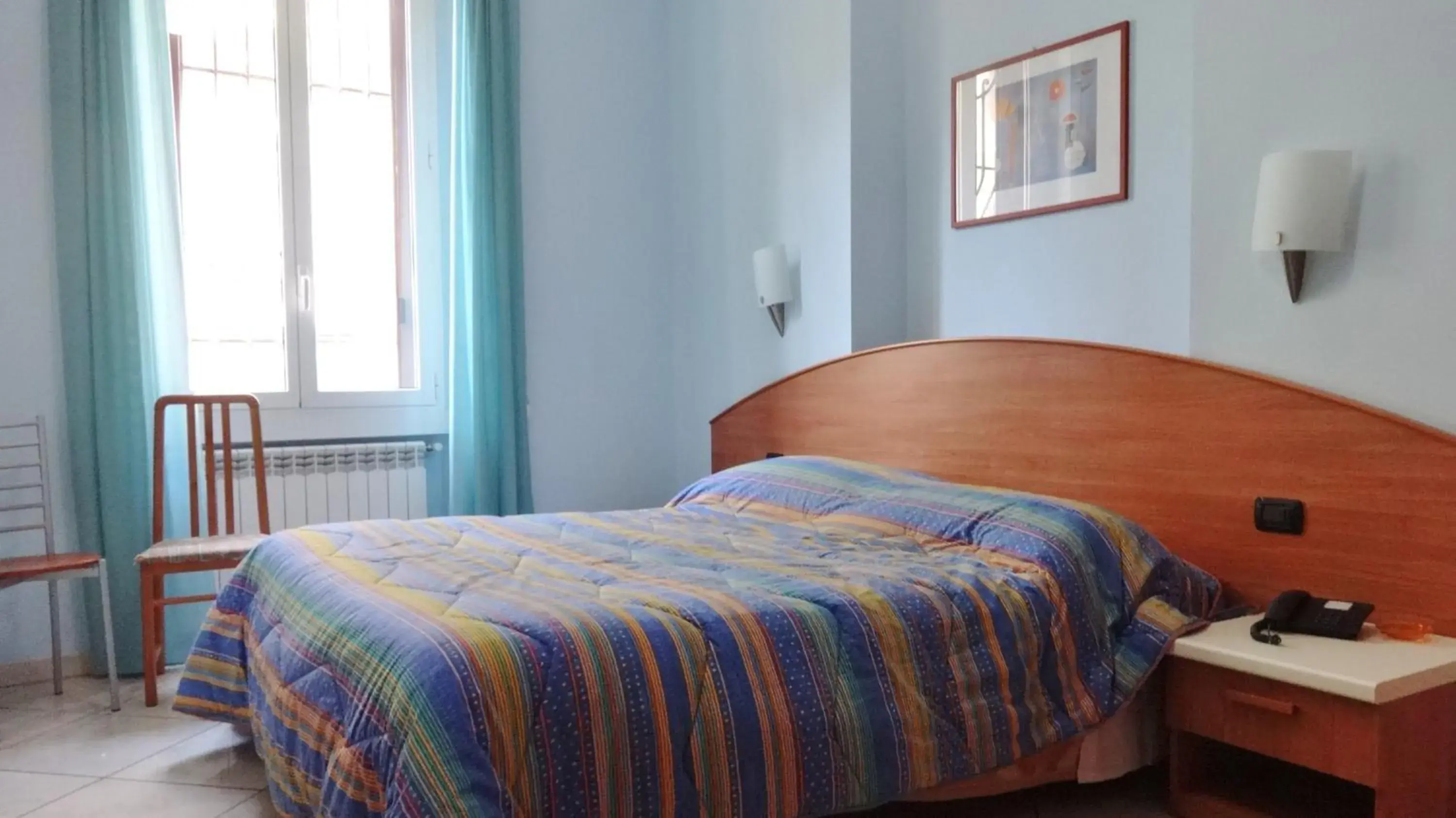 Photo of the whole room, Bed in Hotel2000 Photo of the whole room, Bed in Hotel2000