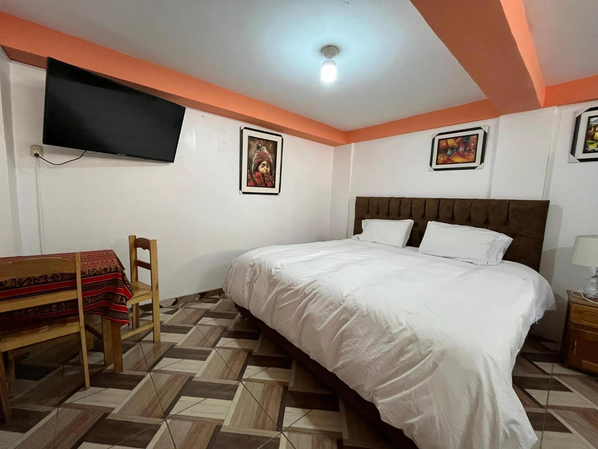 Bed in Hostal Apu Qhawarina
