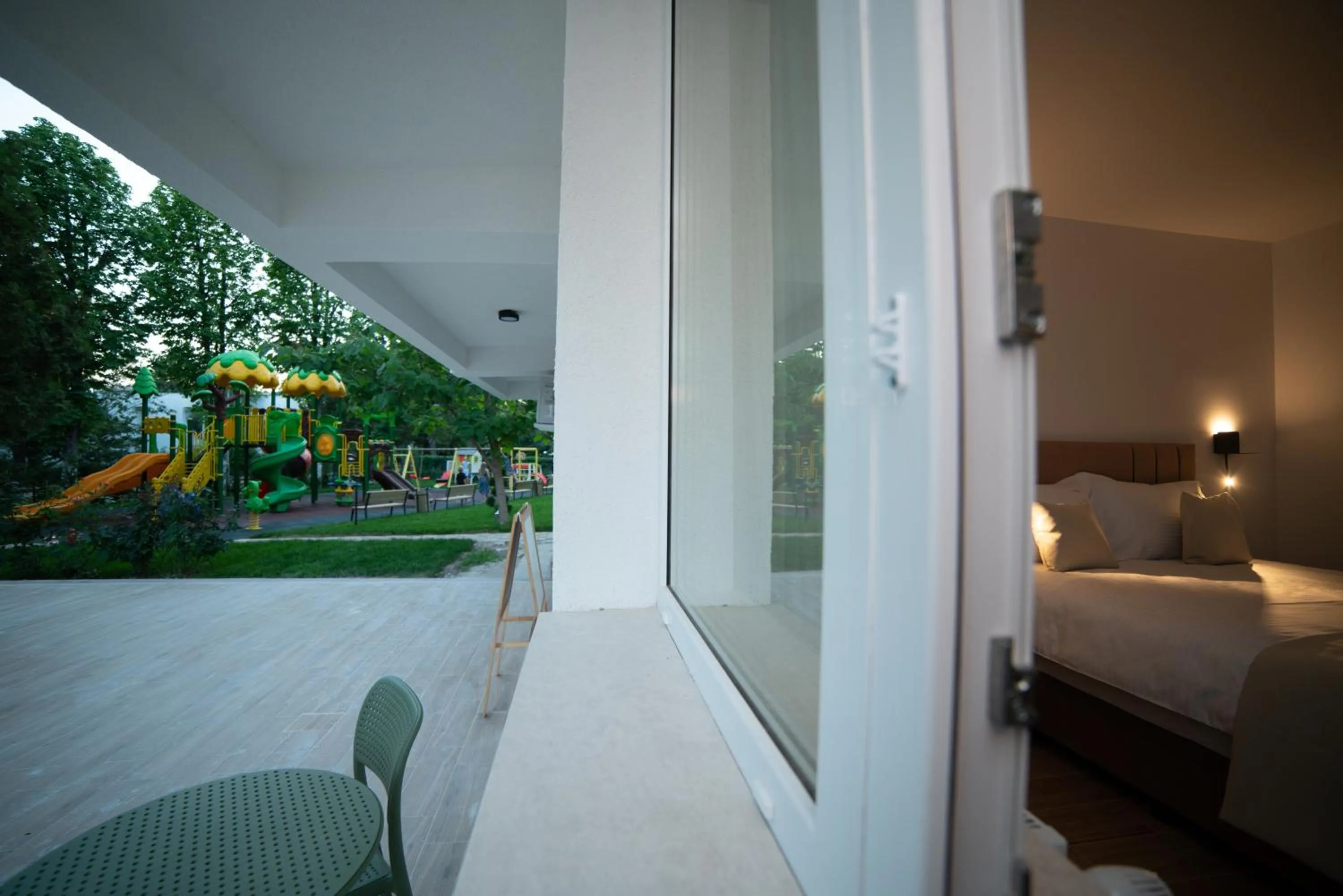 Balcony/Terrace, Bed in Hotel Corina