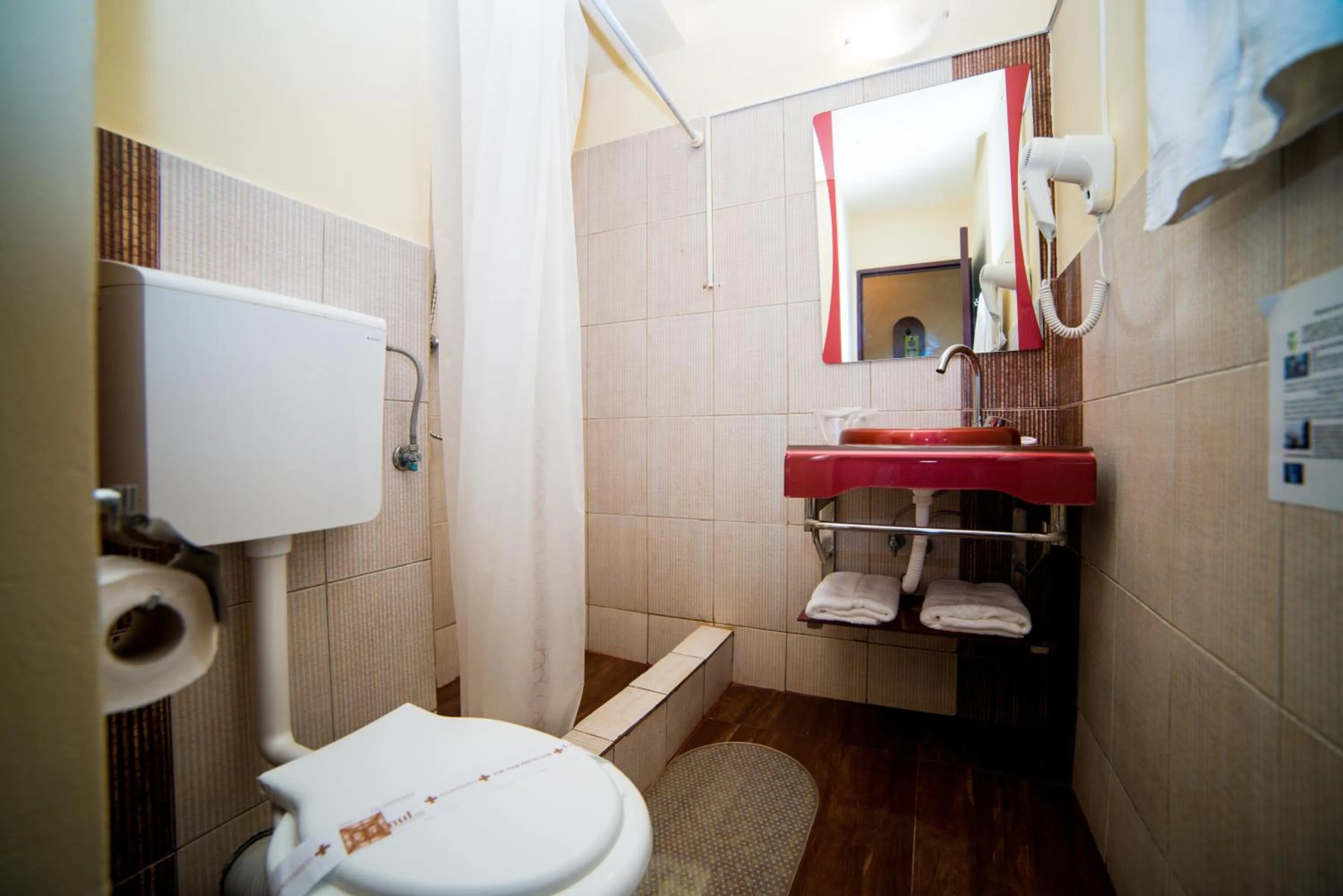 Bathroom in Hotel Corina