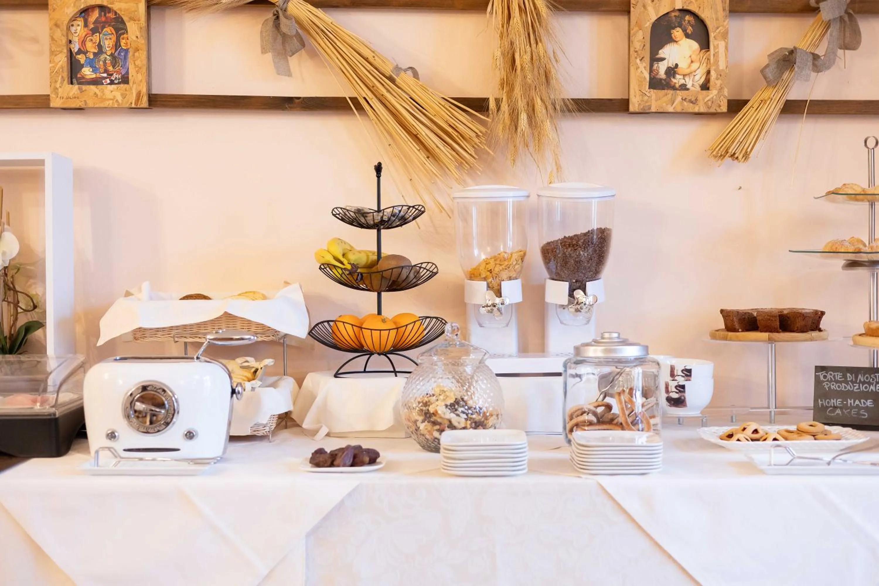 Coffee/tea facilities in Hotel La Fertè