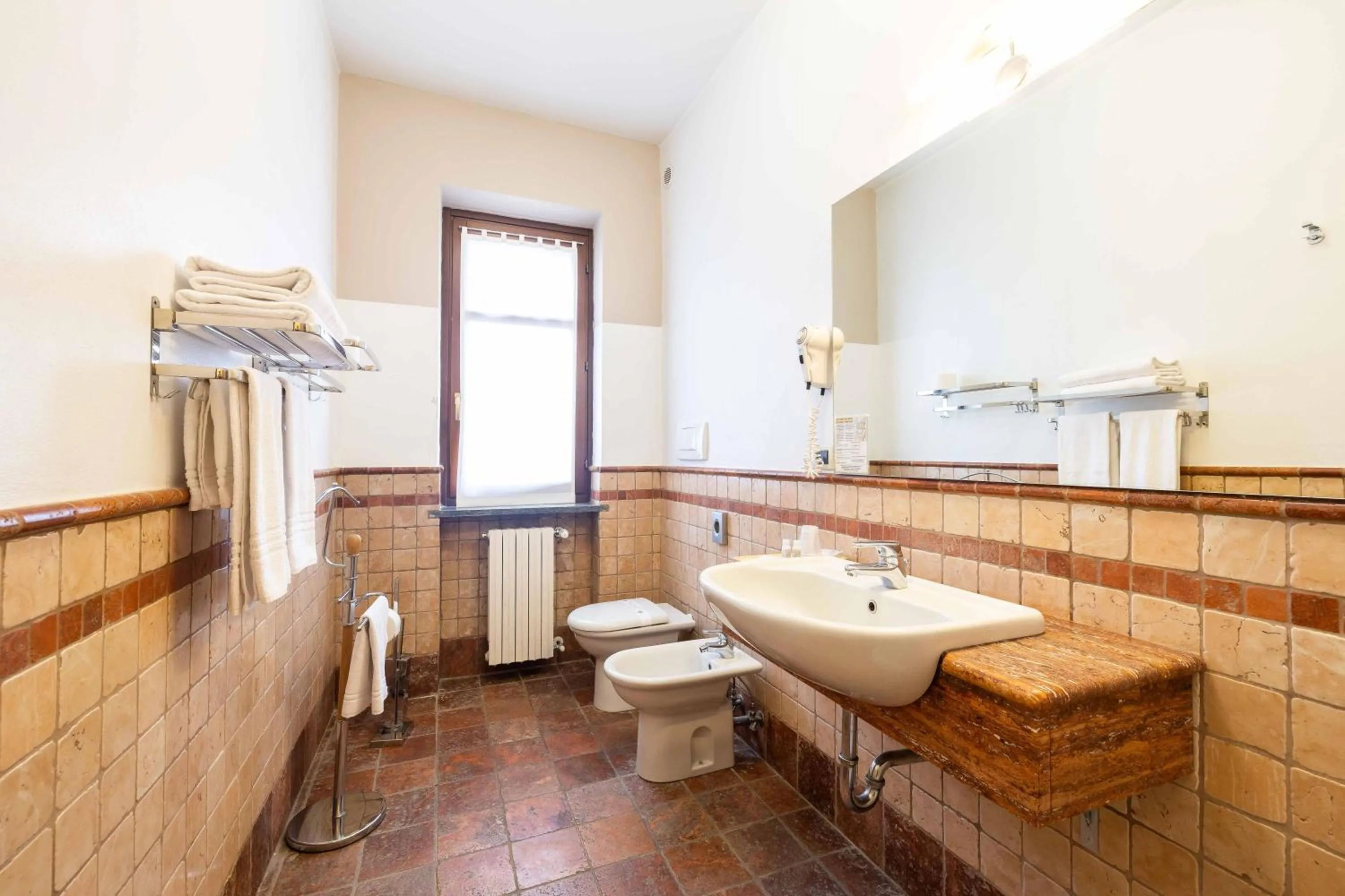 Toilet in Hotel La Fertè