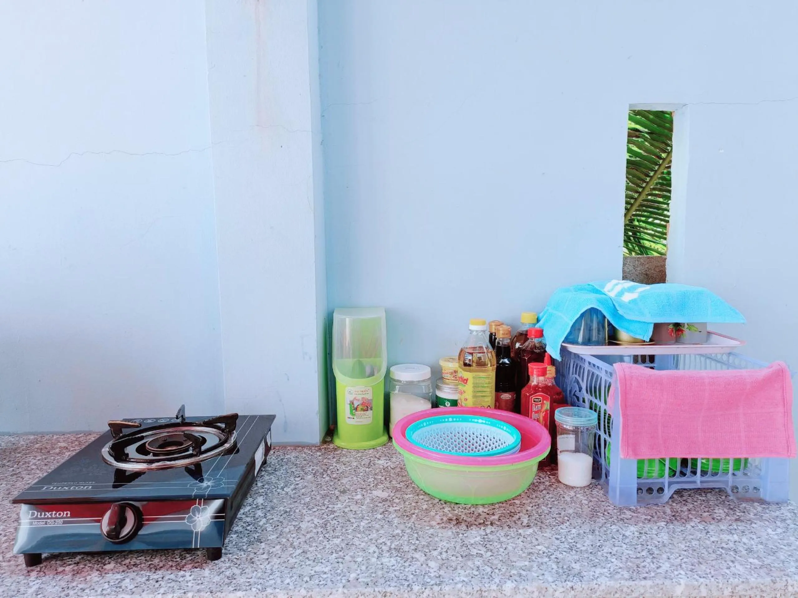 Kitchen or kitchenette in Bot Bien Homestay