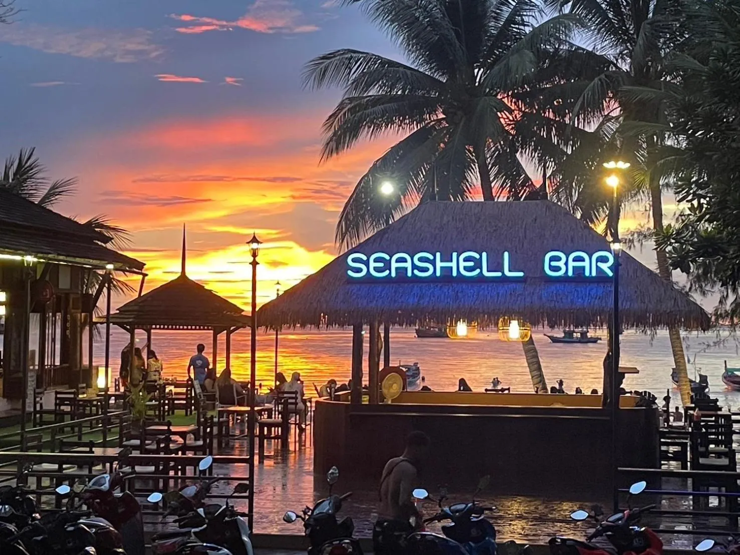 Sunset in Seashell Resort Koh Tao-SHA Plus