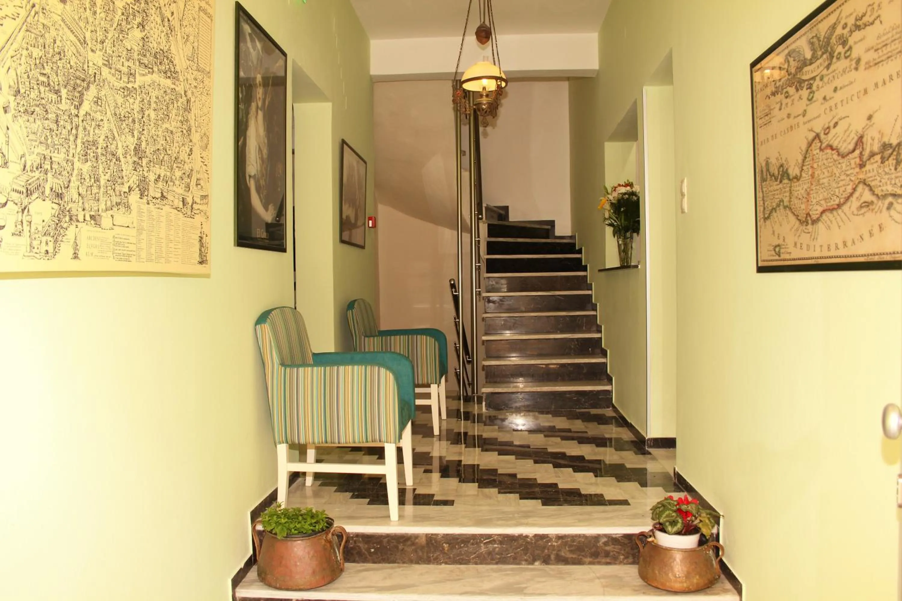 Facade/entrance in Rea Hotel