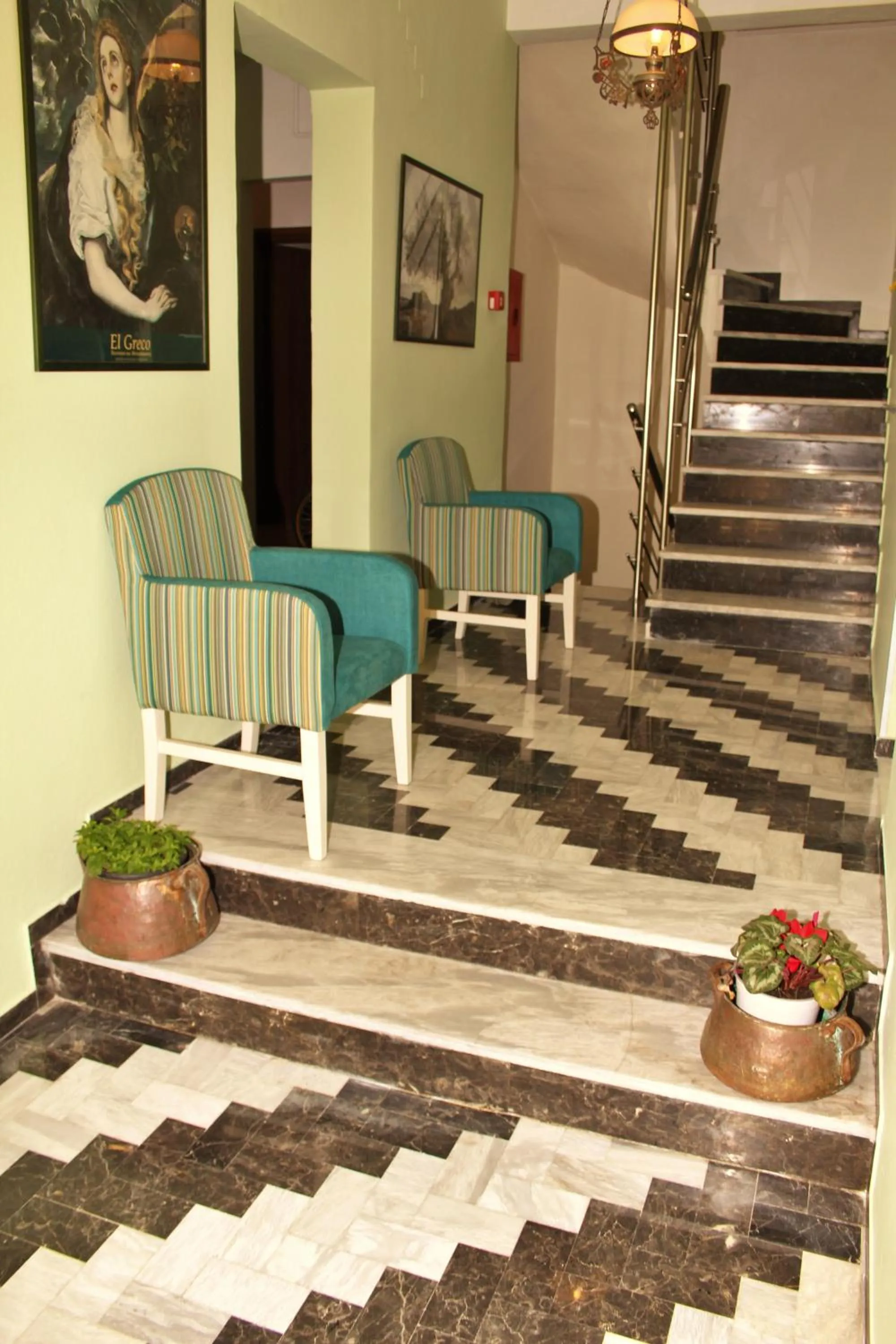 Facade/entrance in Rea Hotel