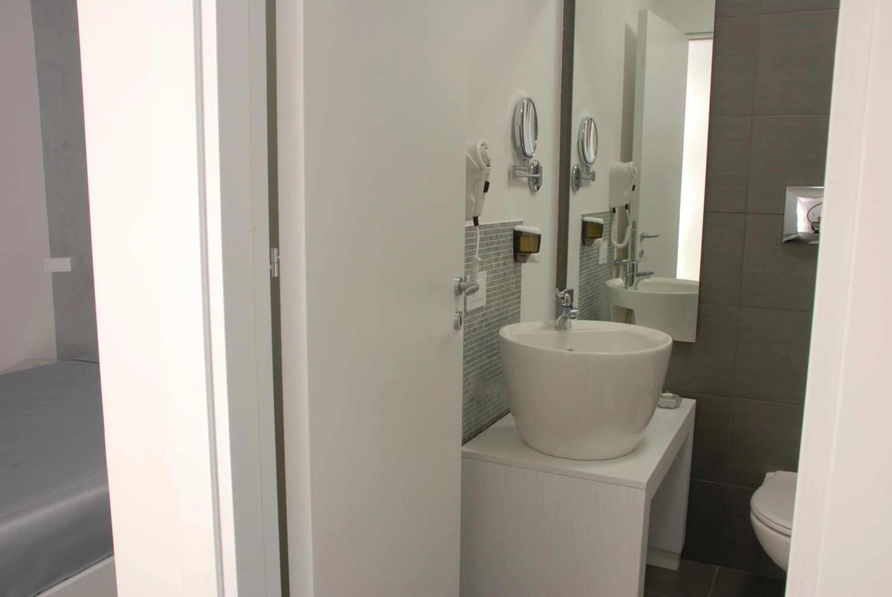 Shower in Piccola Caracas B&B