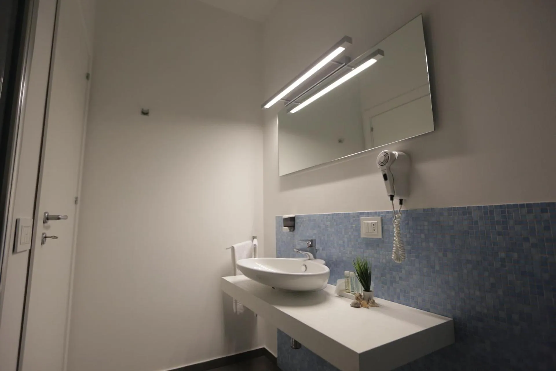 Shower in Piccola Caracas B&B