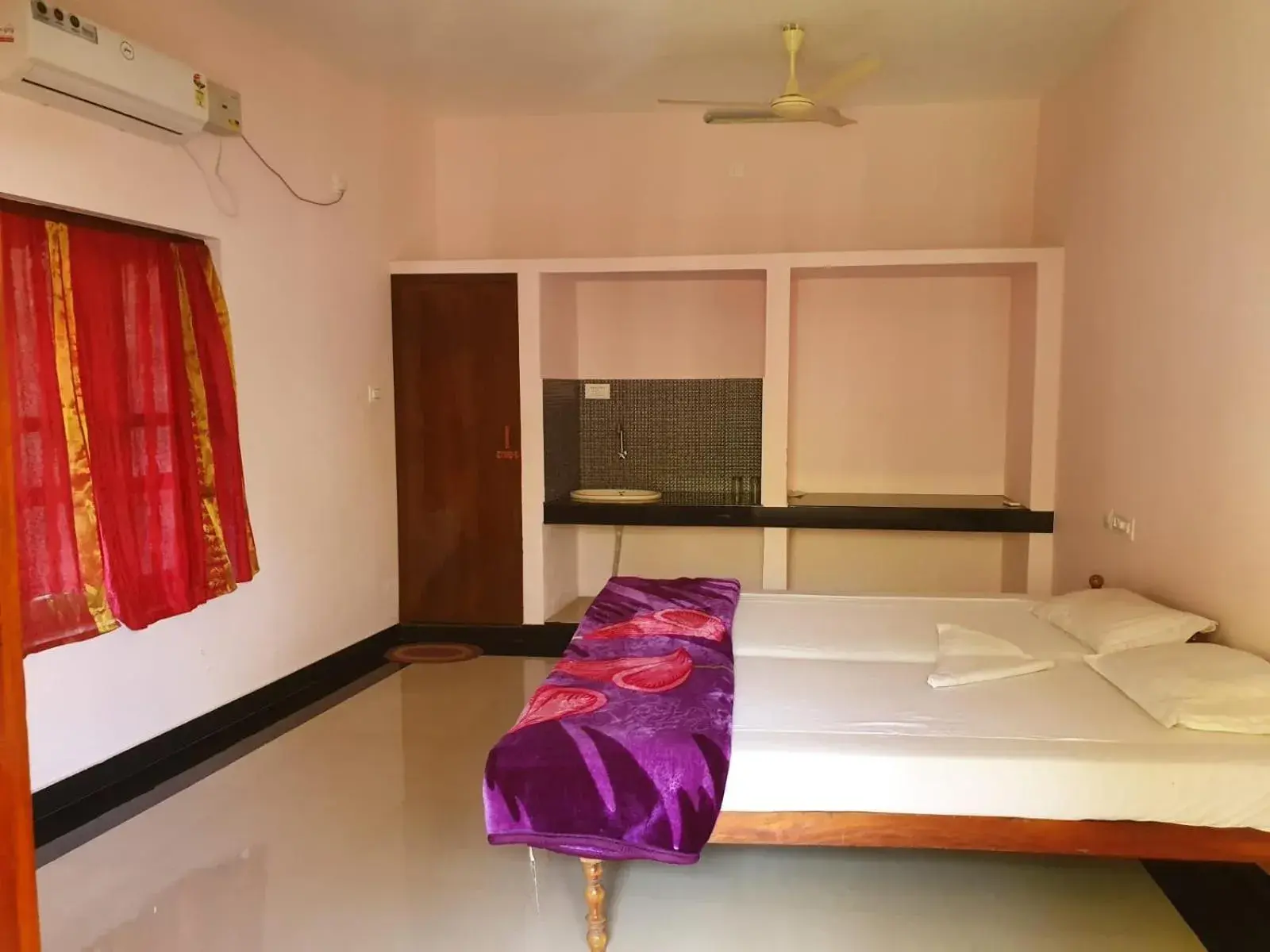 Budget Double Room - single occupancy in Thriphala Ayurveda Yogashram Budget Double Room - single occupancy in Thriphala Ayurveda Yogashram