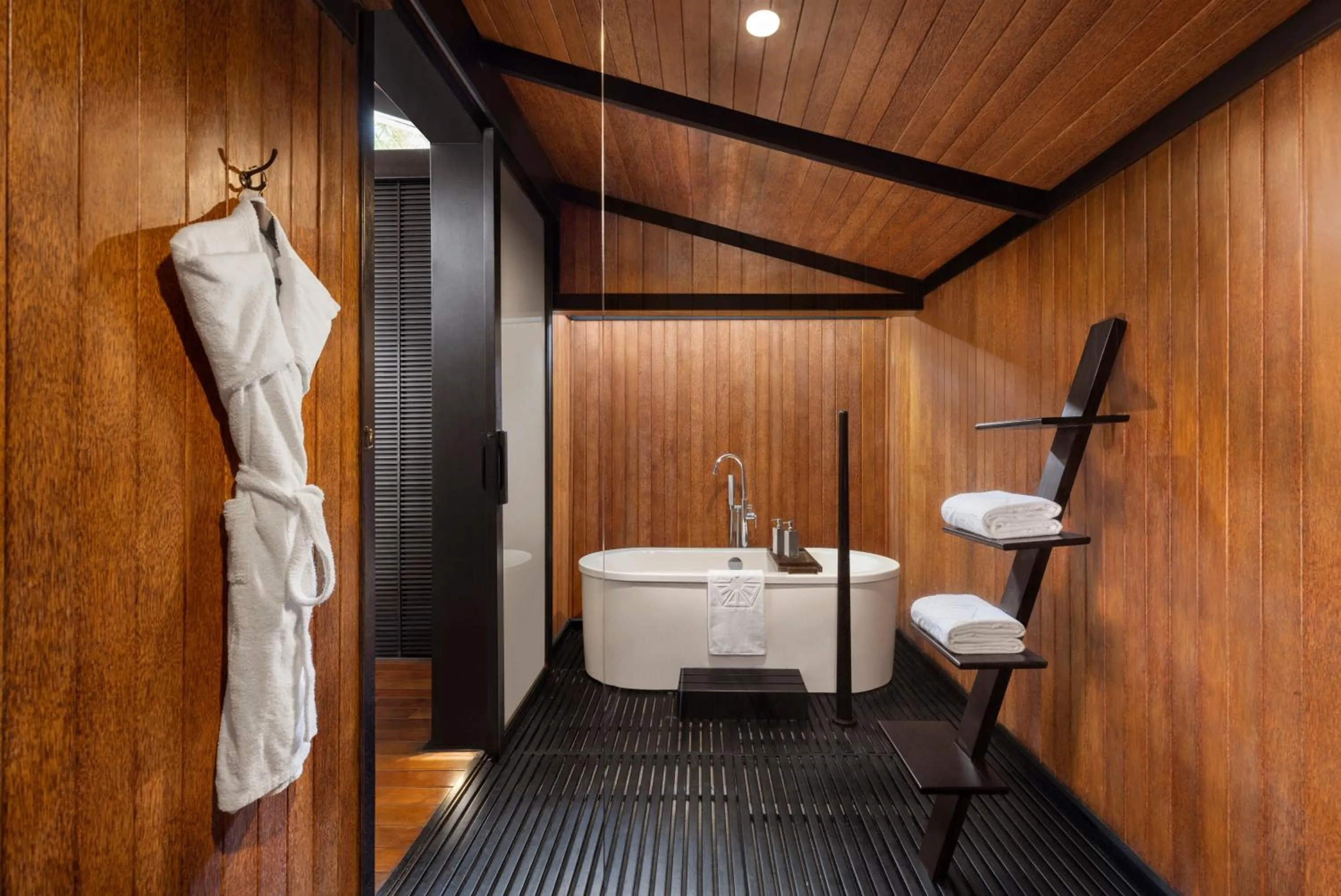 Shower in Taj Exotica Resort & Spa, Andamans