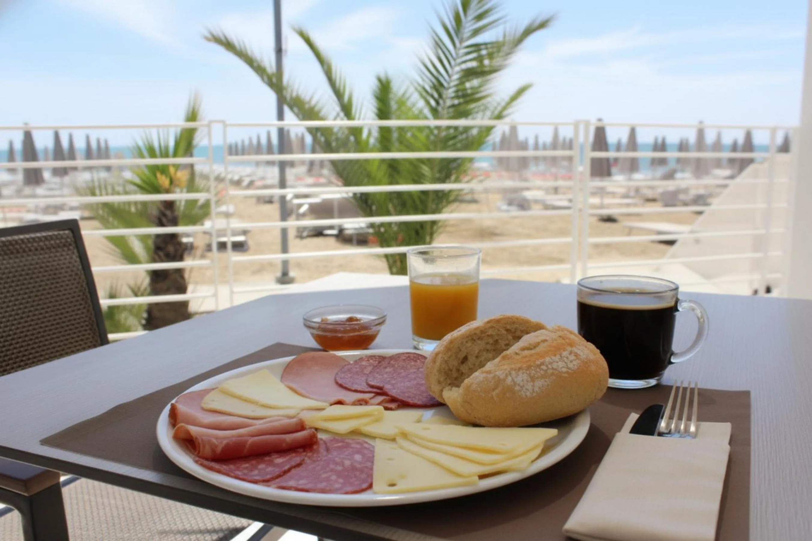 Continental breakfast in Hotel Columbia & Ninfea