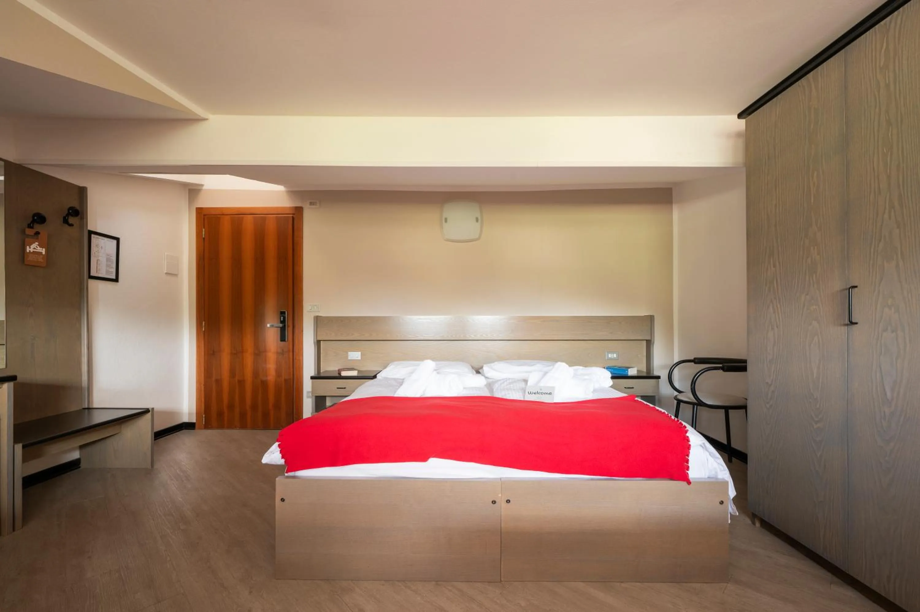 Bed in Hotel Scoiattolo