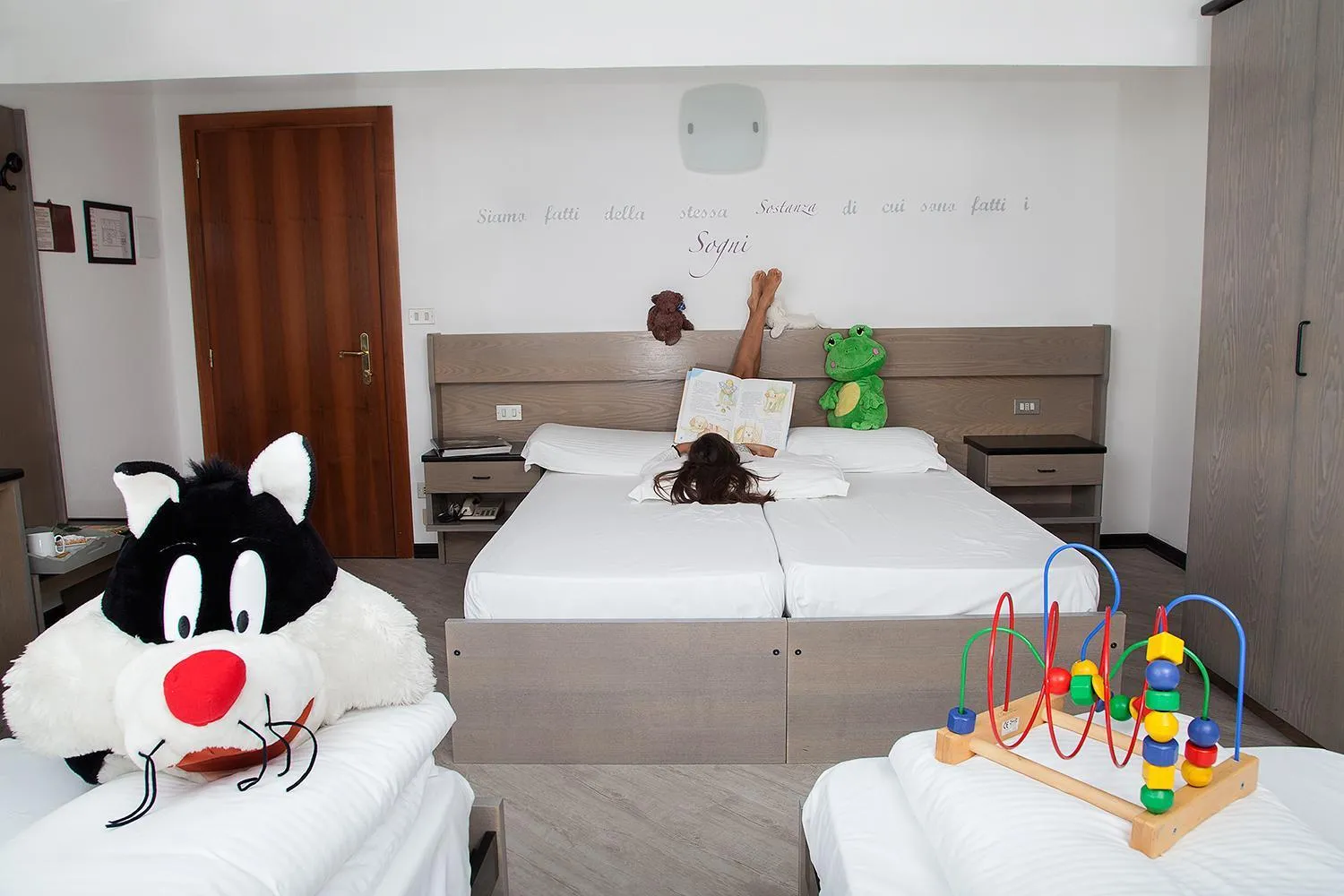 Bed in Hotel Scoiattolo