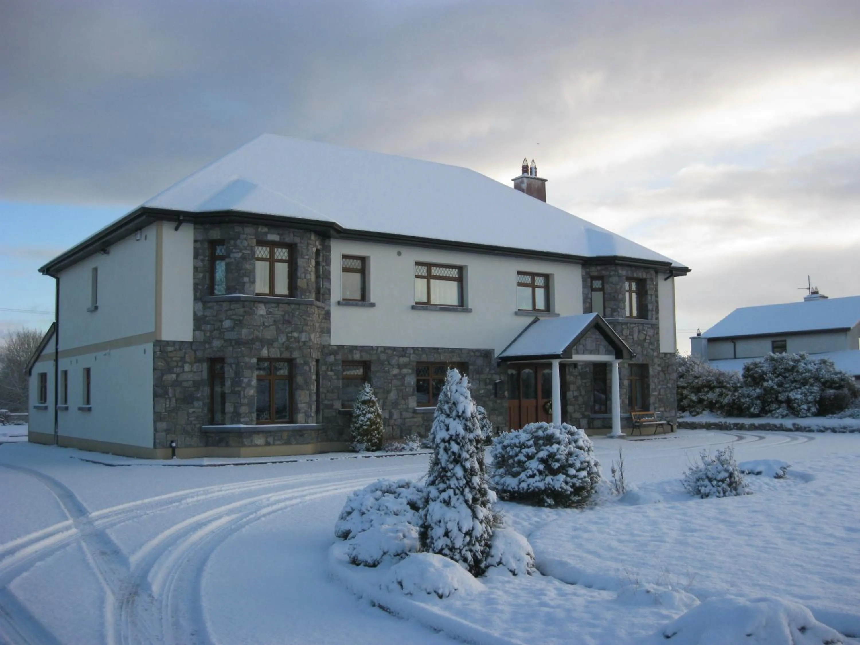 Property building in Alverna House B&B