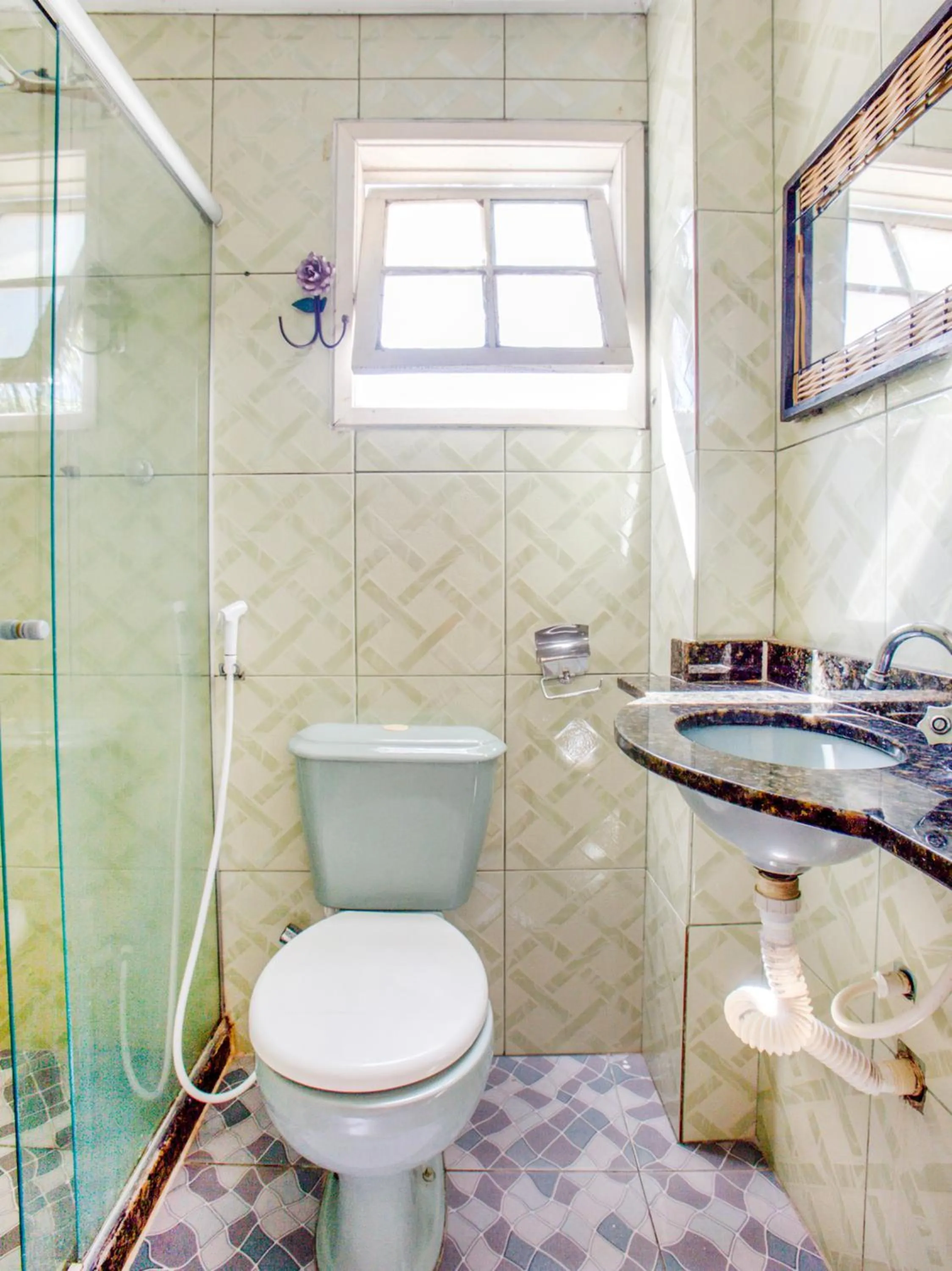 Bathroom in OYO Pousada Recanto Shangrilá, Cabo Frio