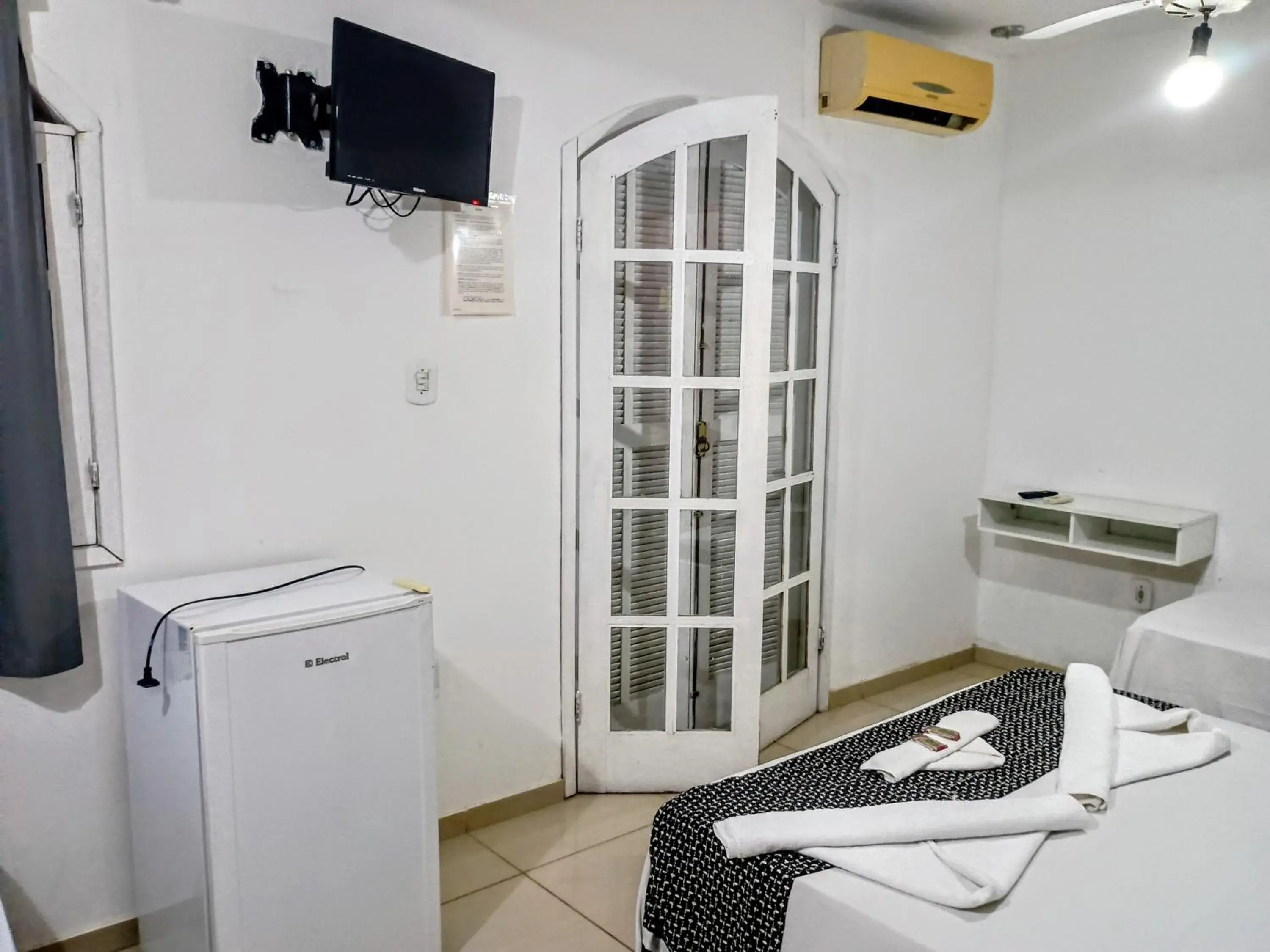 Bedroom in OYO Pousada Recanto Shangrilá, Cabo Frio Bedroom in OYO Pousada Recanto Shangrilá, Cabo Frio