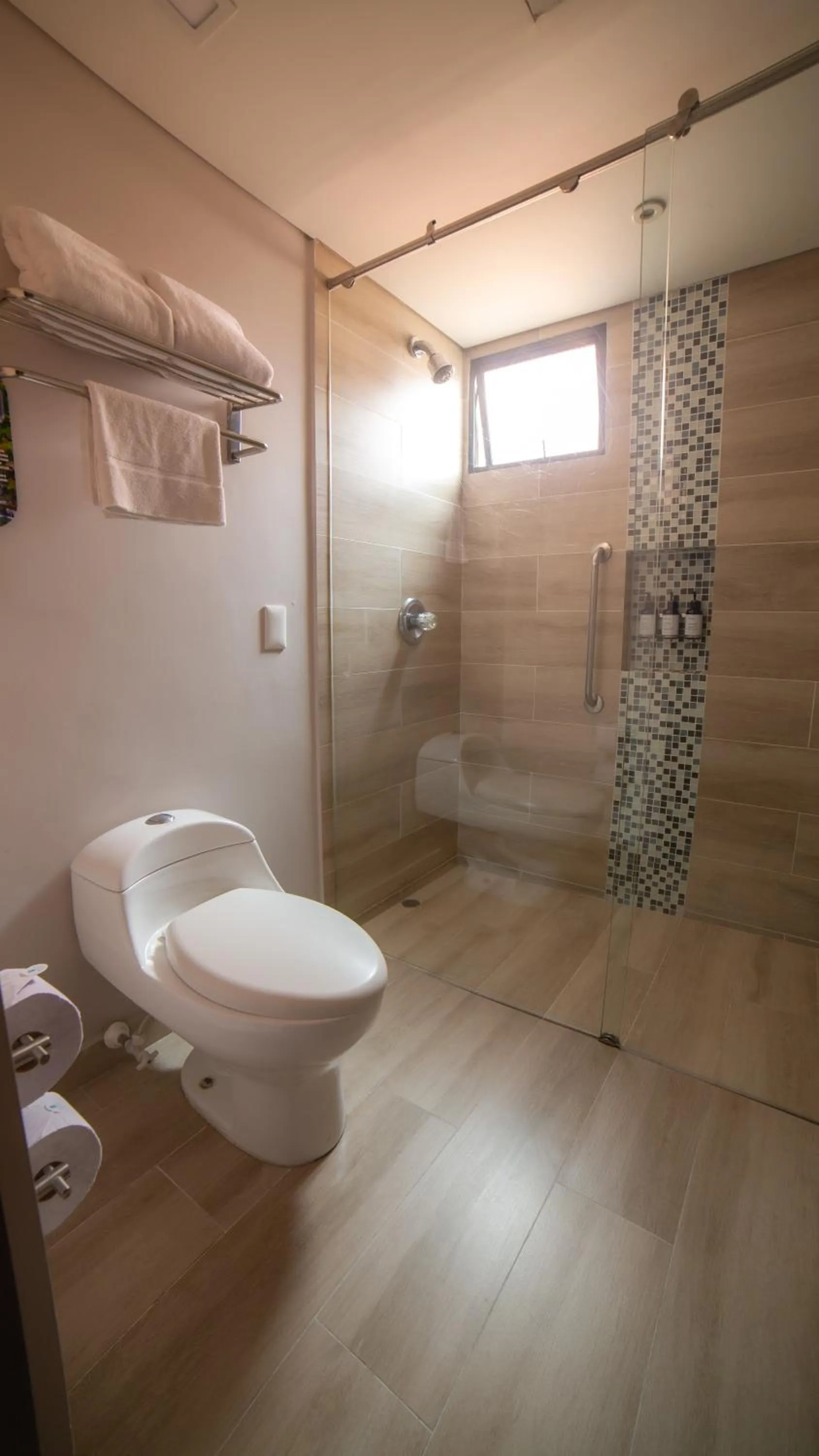 Bathroom in Embassy Suites by Hilton Bogotá - Rosales