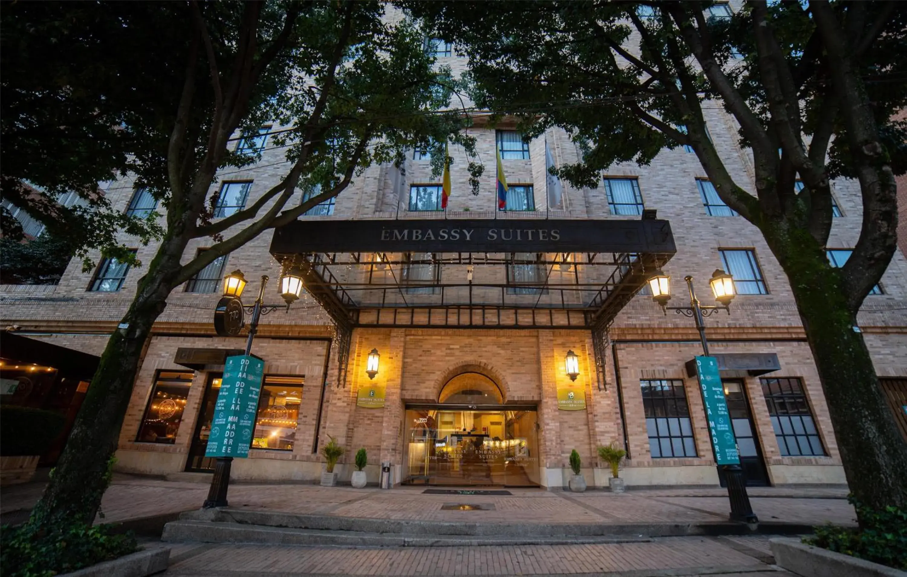 Property building in Embassy Suites by Hilton Bogotá - Rosales Property building in Embassy Suites by Hilton Bogotá - Rosales