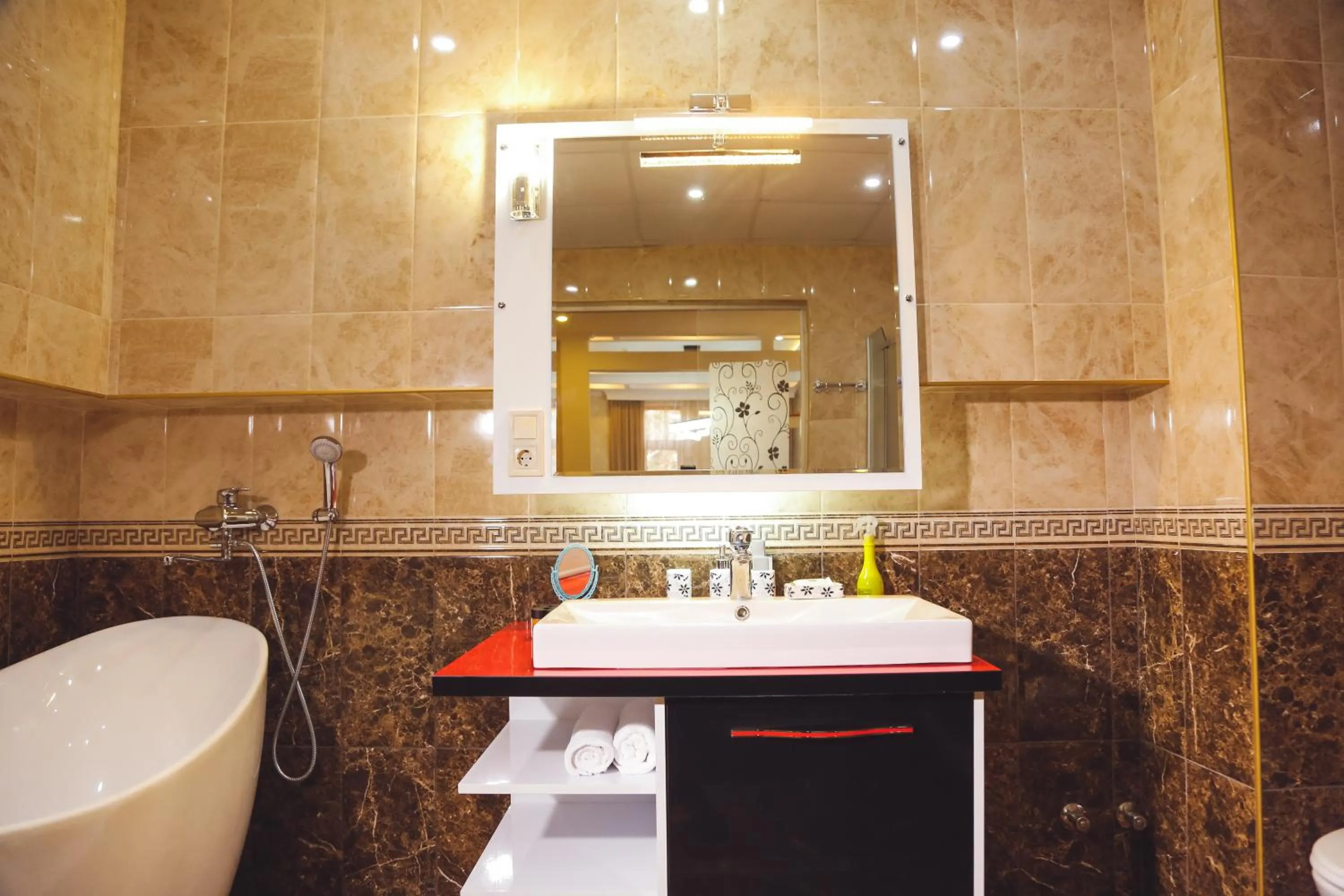 Bathroom in Hotel King David The Builder