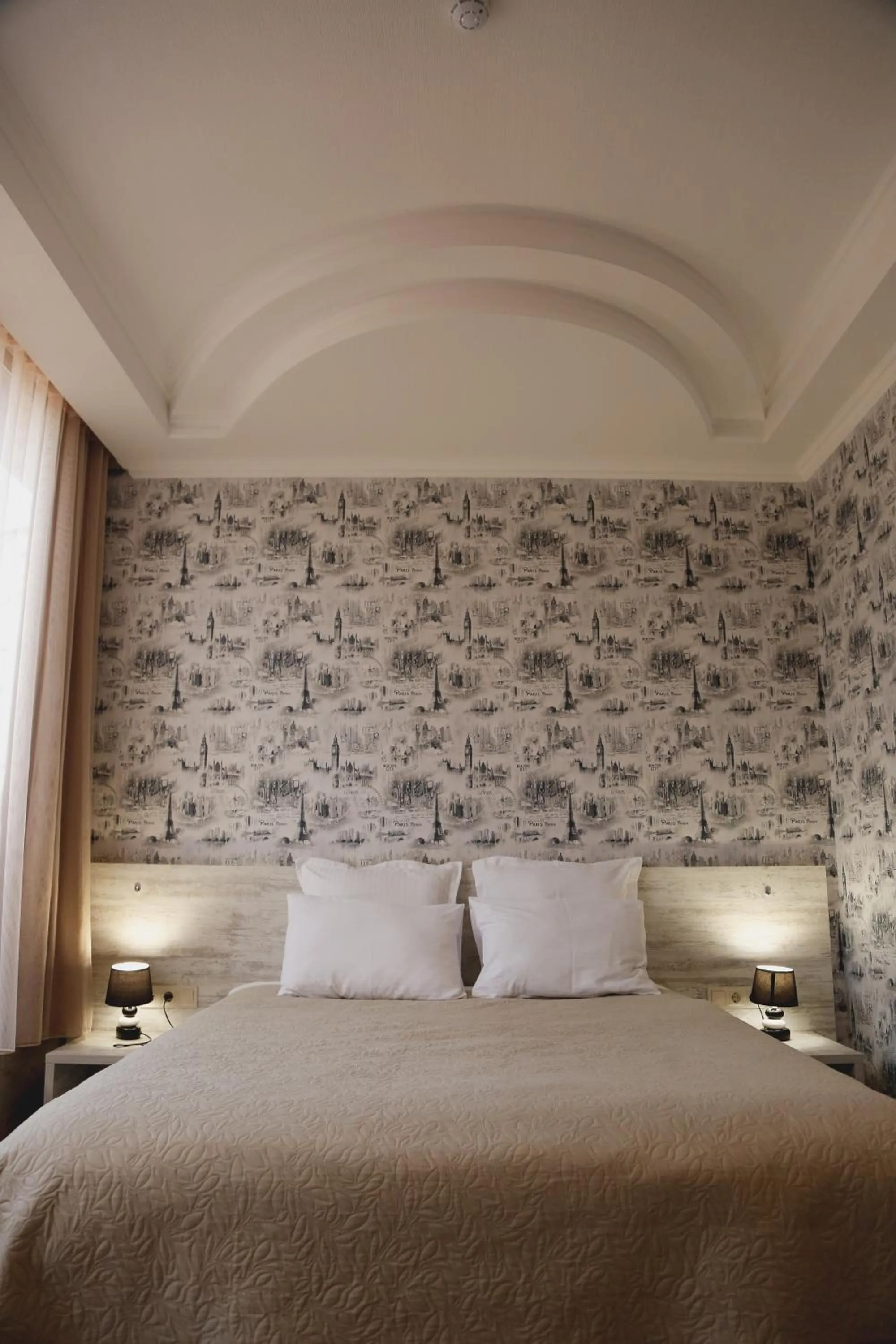 Bed in Hotel King David The Builder