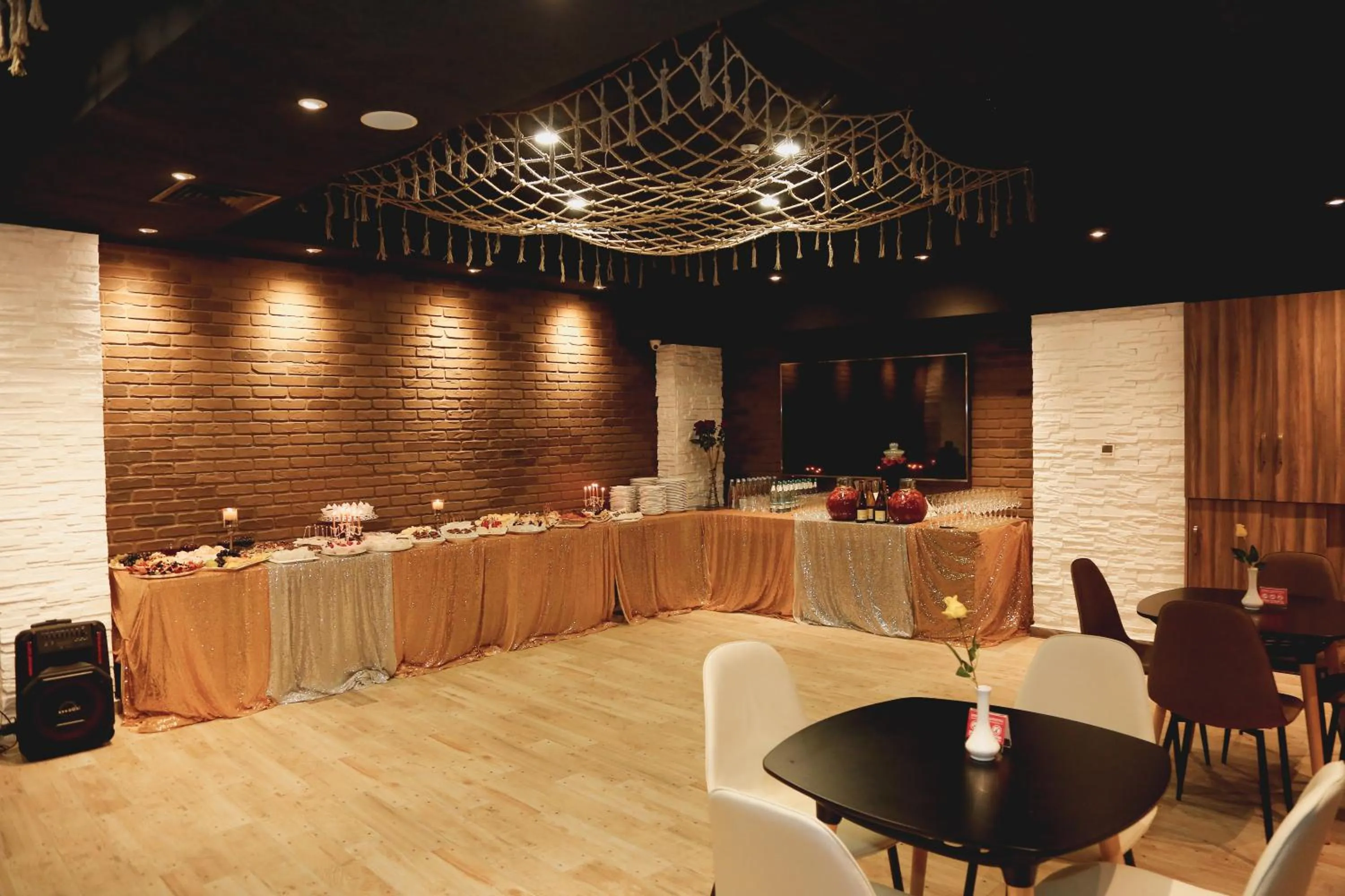 Activities in Hotel King David The Builder