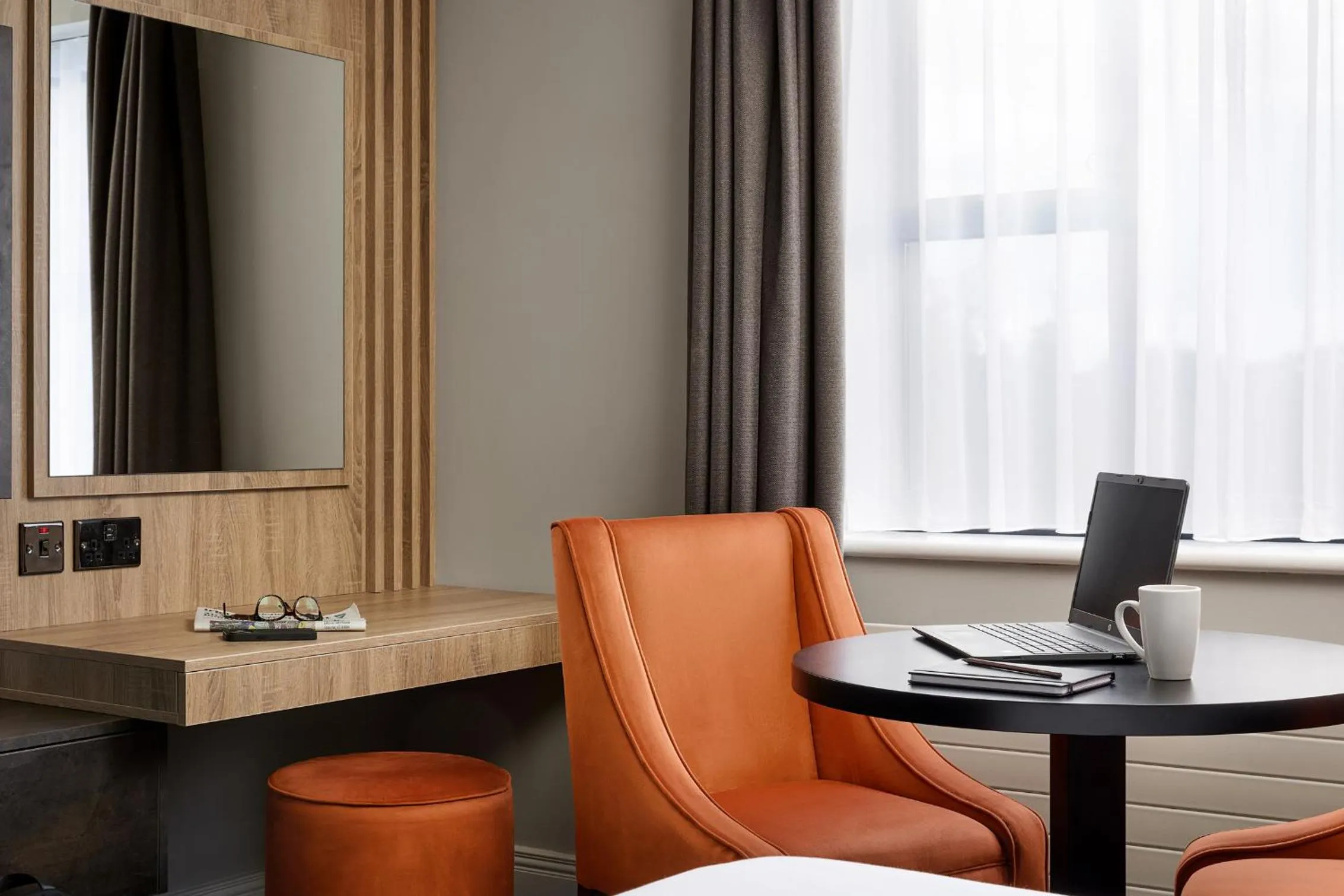 Bedroom in Springfield Hotel