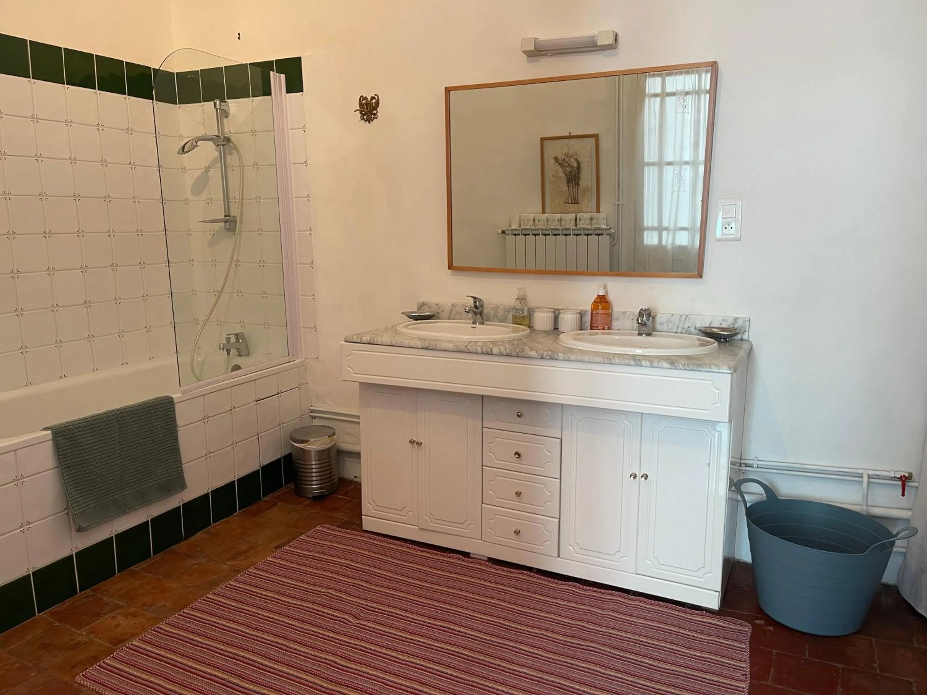 Bathroom in Les Asphodèles Amélie