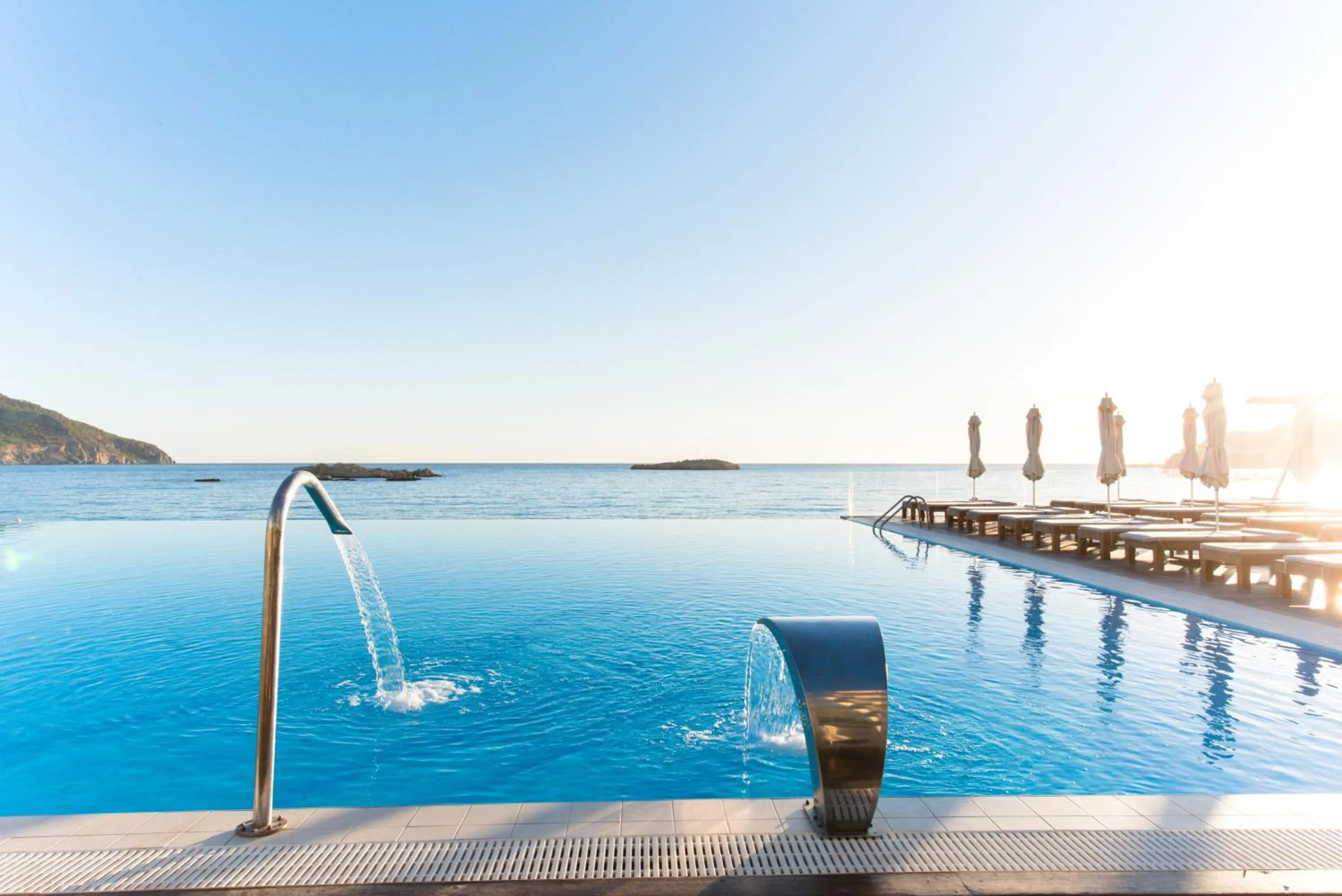 Swimming pool in Alimounda Mare Hotel