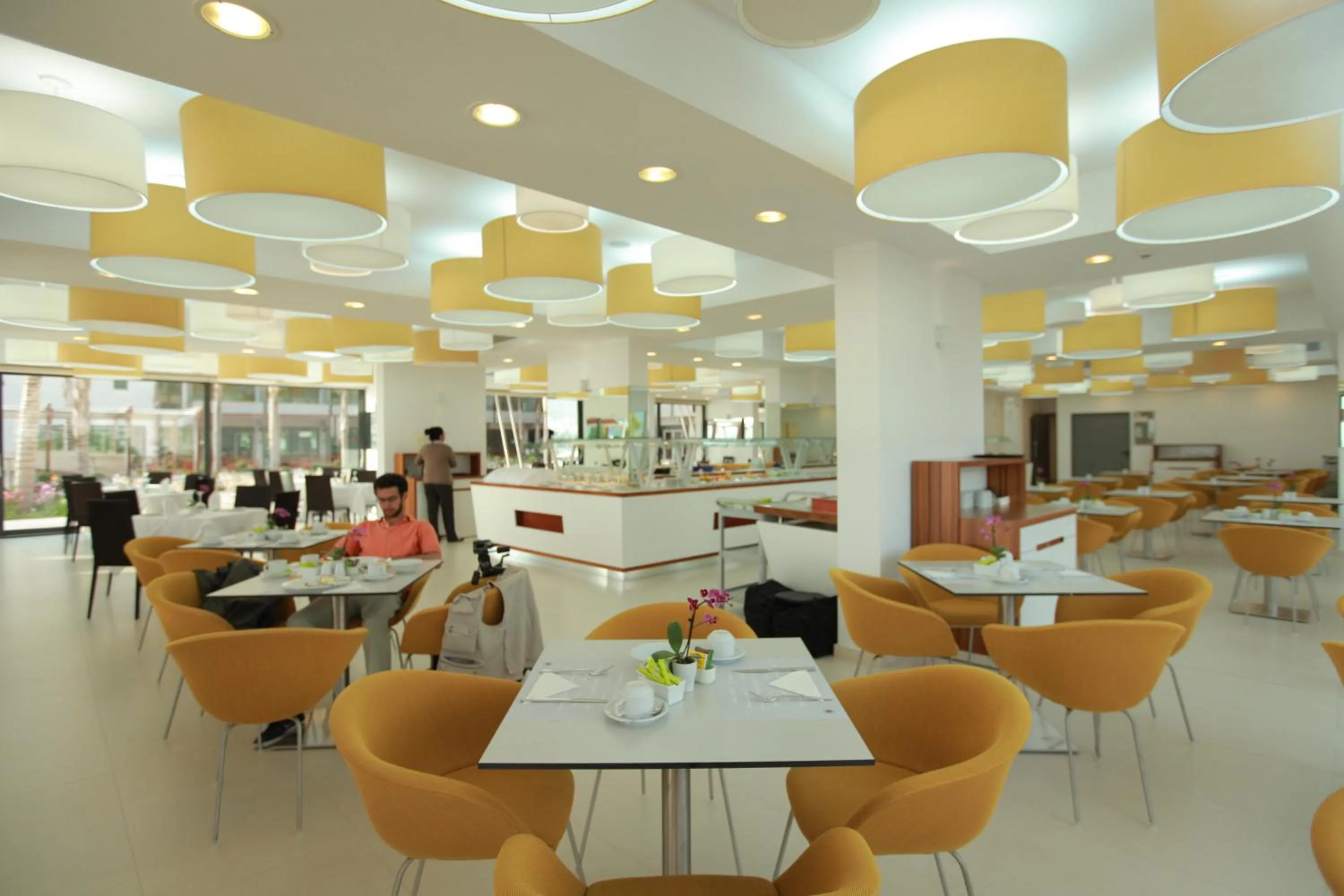 Restaurant/places to eat in Alimounda Mare Hotel