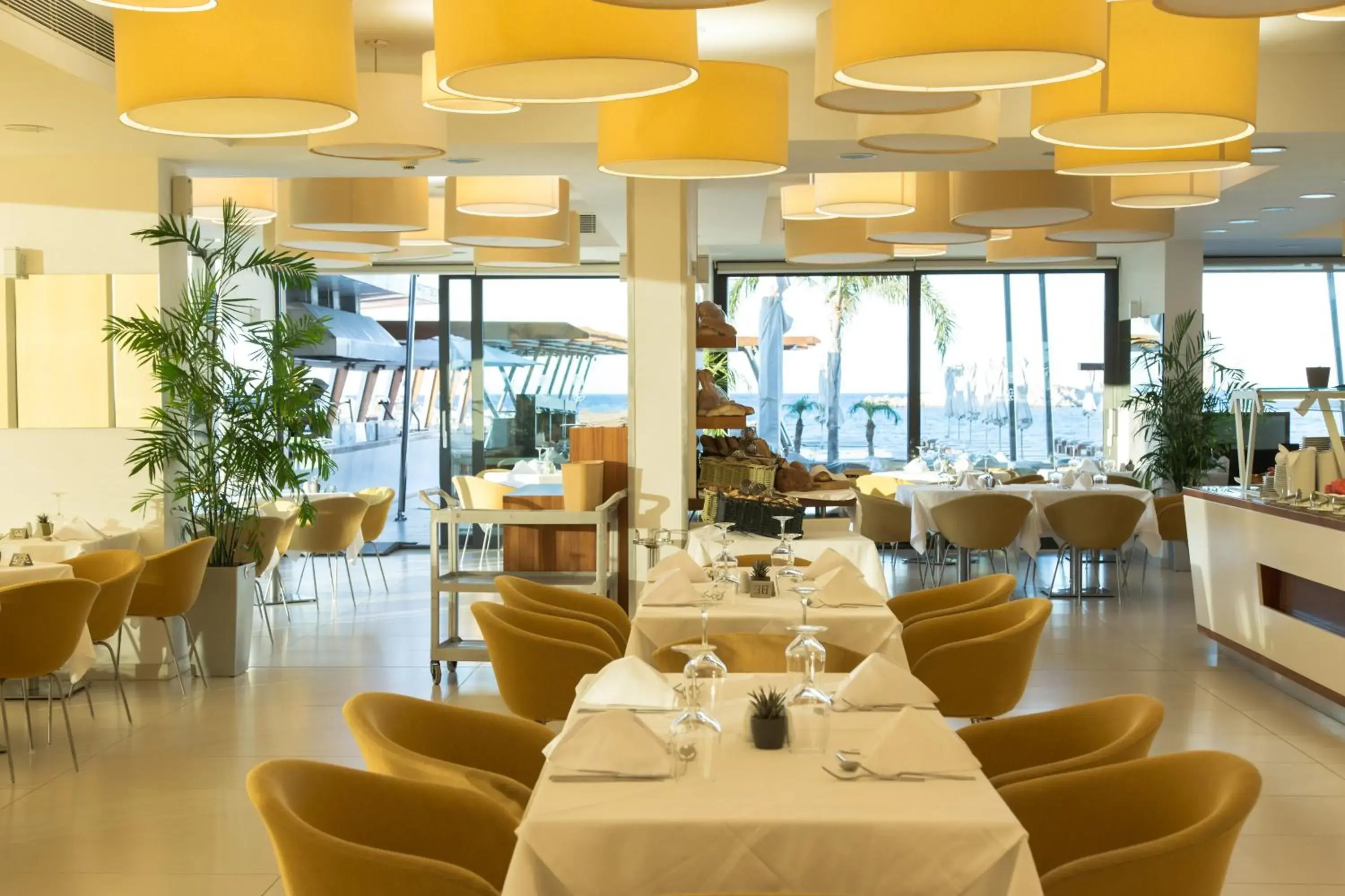 Restaurant/places to eat in Alimounda Mare Hotel Restaurant/places to eat in Alimounda Mare Hotel