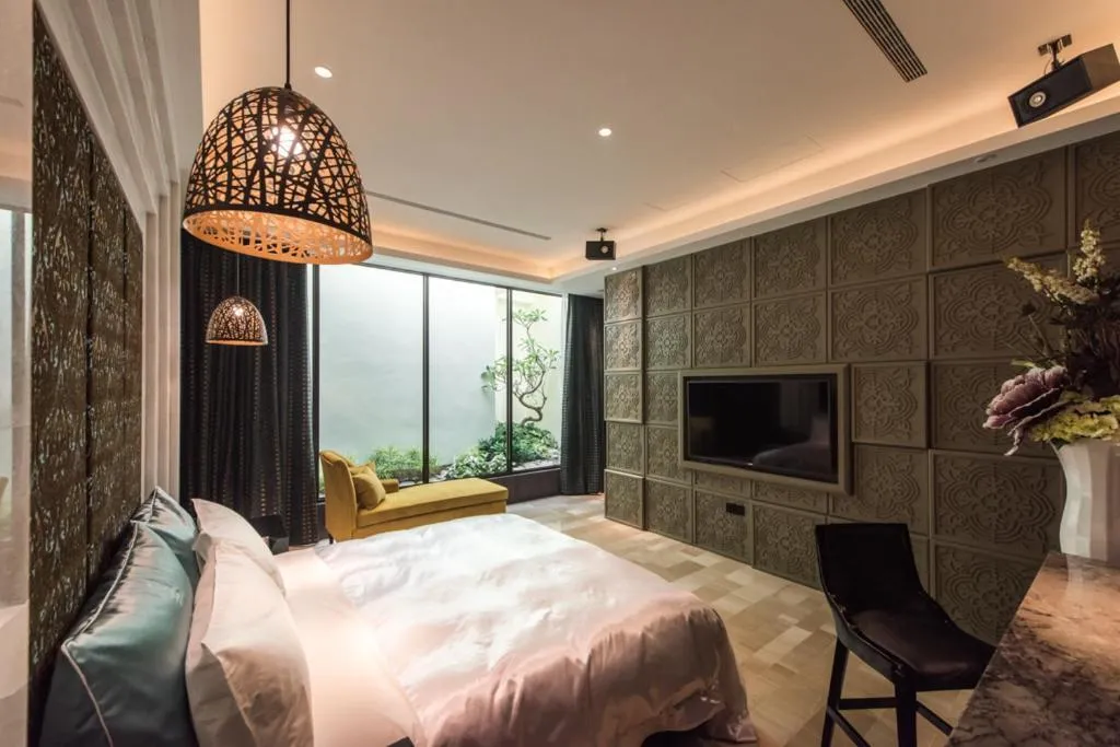 Communal lounge/ TV room, Bed in Green Palm Motel