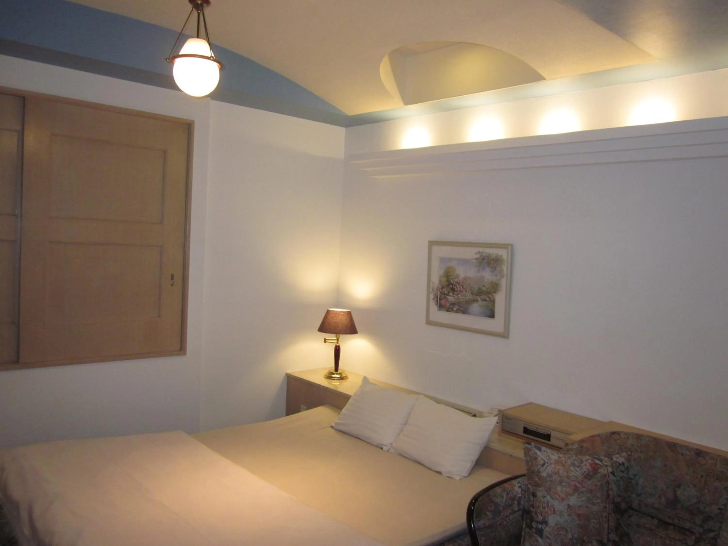 Photo of the whole room, Bed in Hotel Essor (Adult Only)