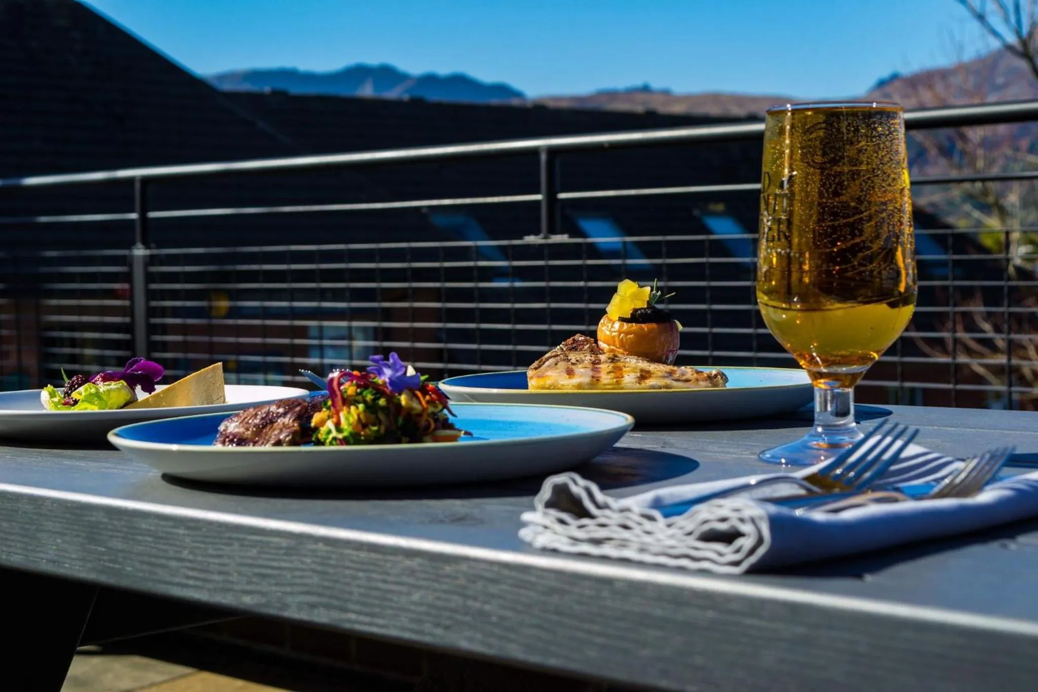 Food and drinks in The Douglas Hotel