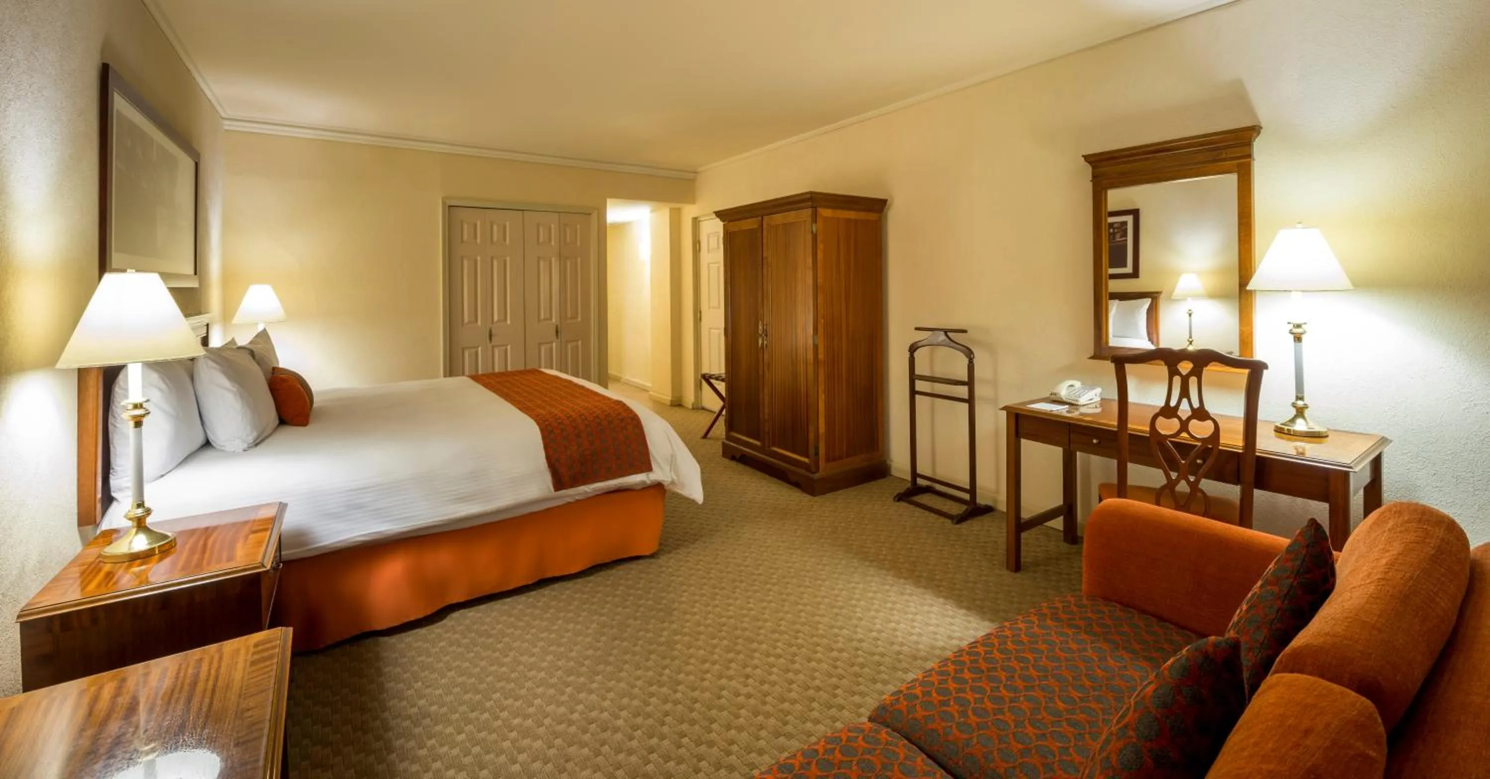 Bedroom, Bed in Camino Real Puebla Angelopolis