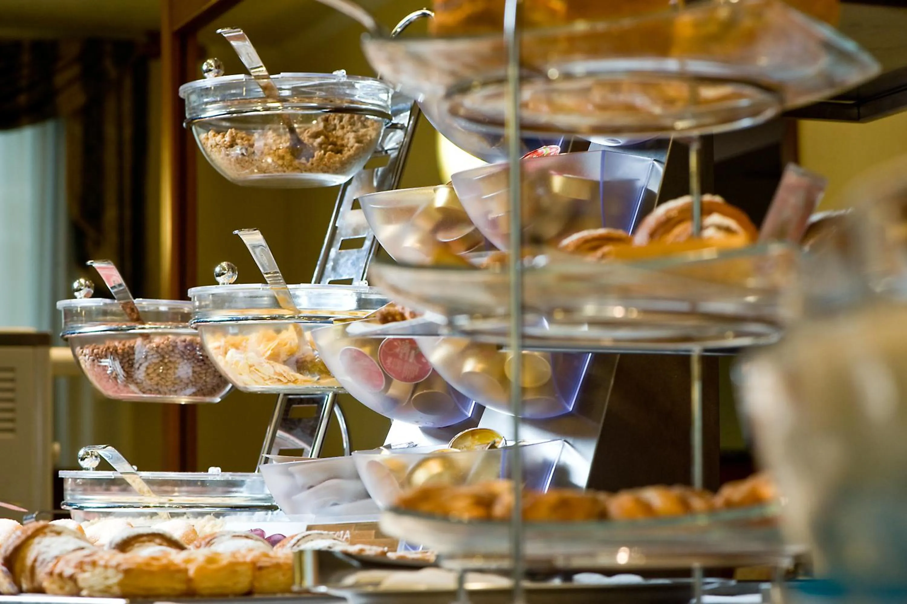 Restaurant/places to eat in Hotel Hollywood***S