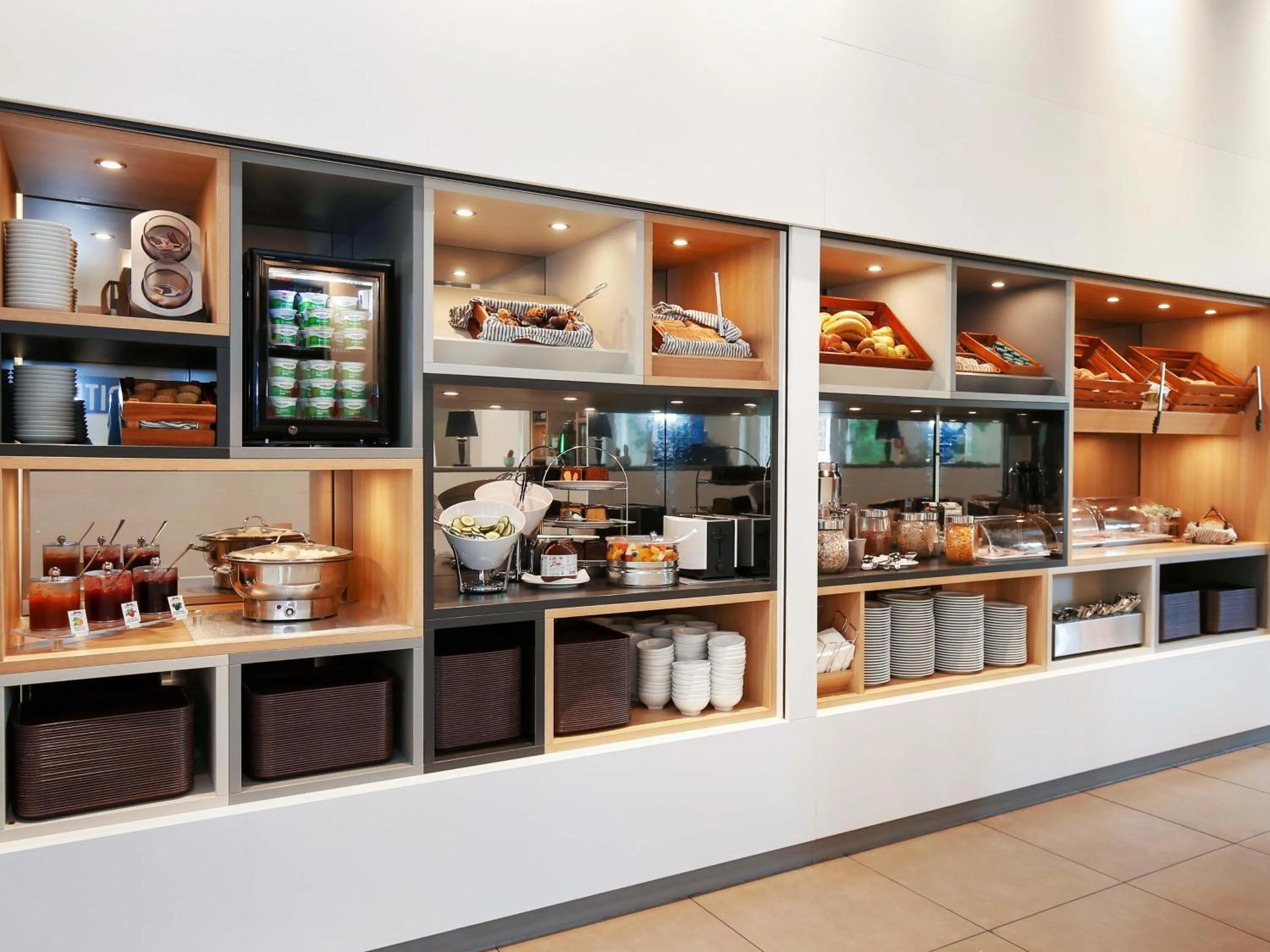 Restaurant/places to eat in B&B Hotel Berlin-Charlottenburg