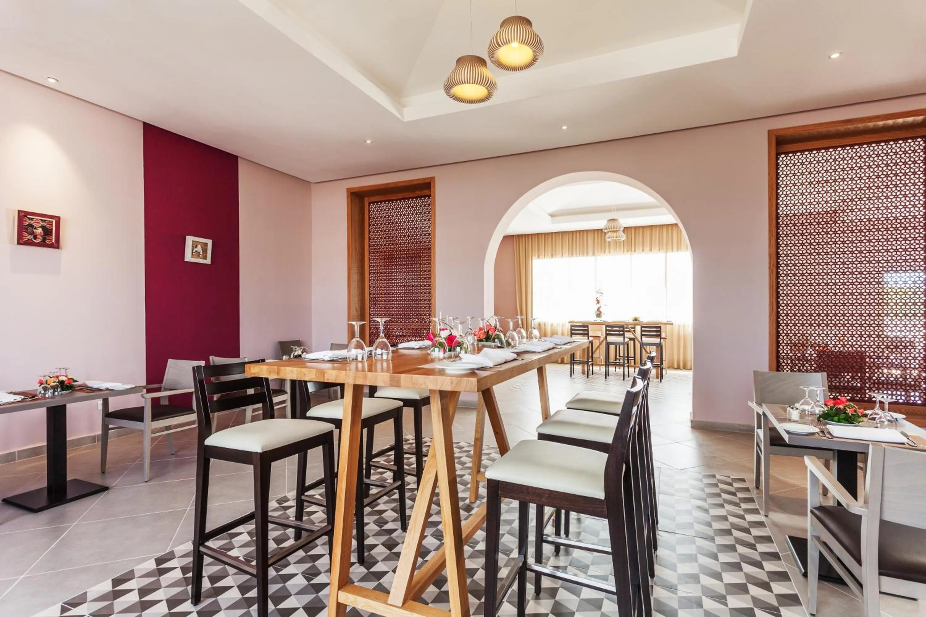 Restaurant/places to eat in Dunes d'Or Ocean Club