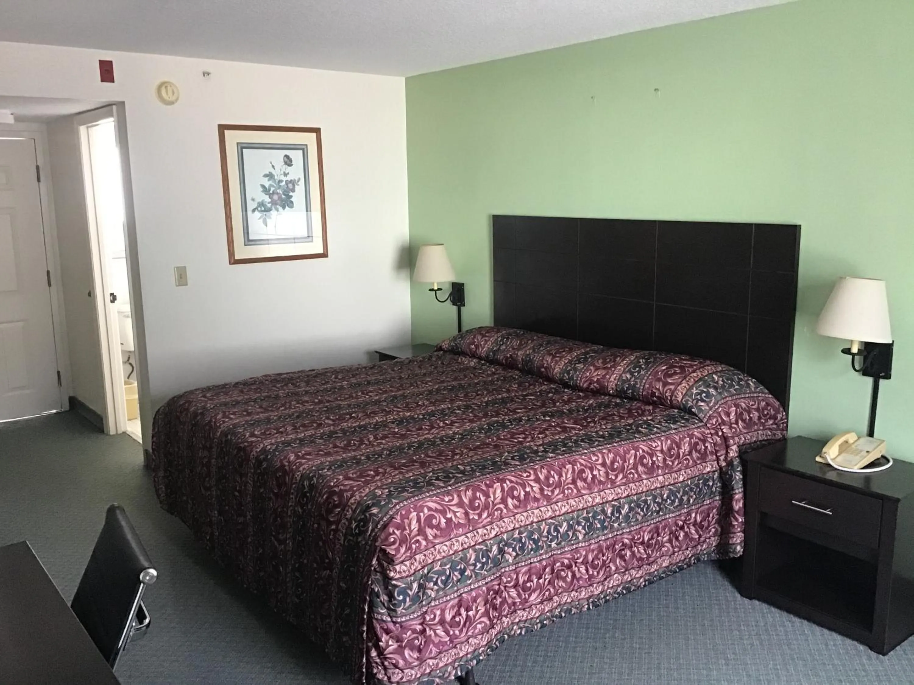 Bed in Anastasia Inn - Saint Augustine